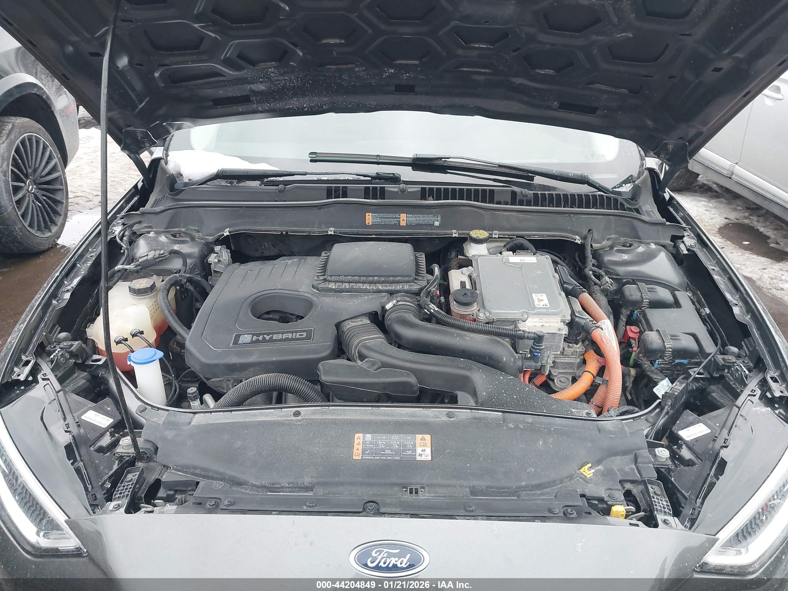 FORD FUSION image 10