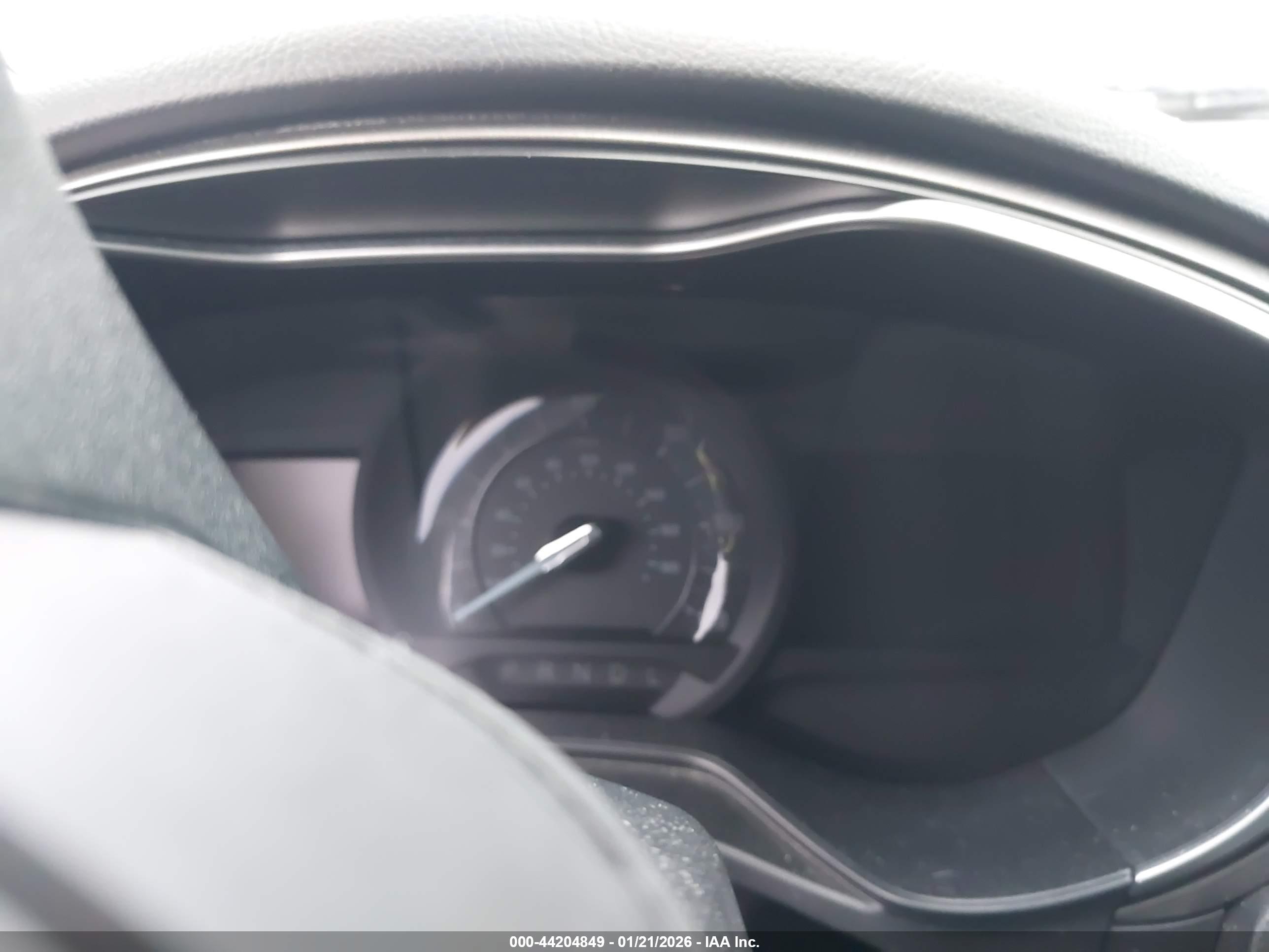 FORD FUSION image 7