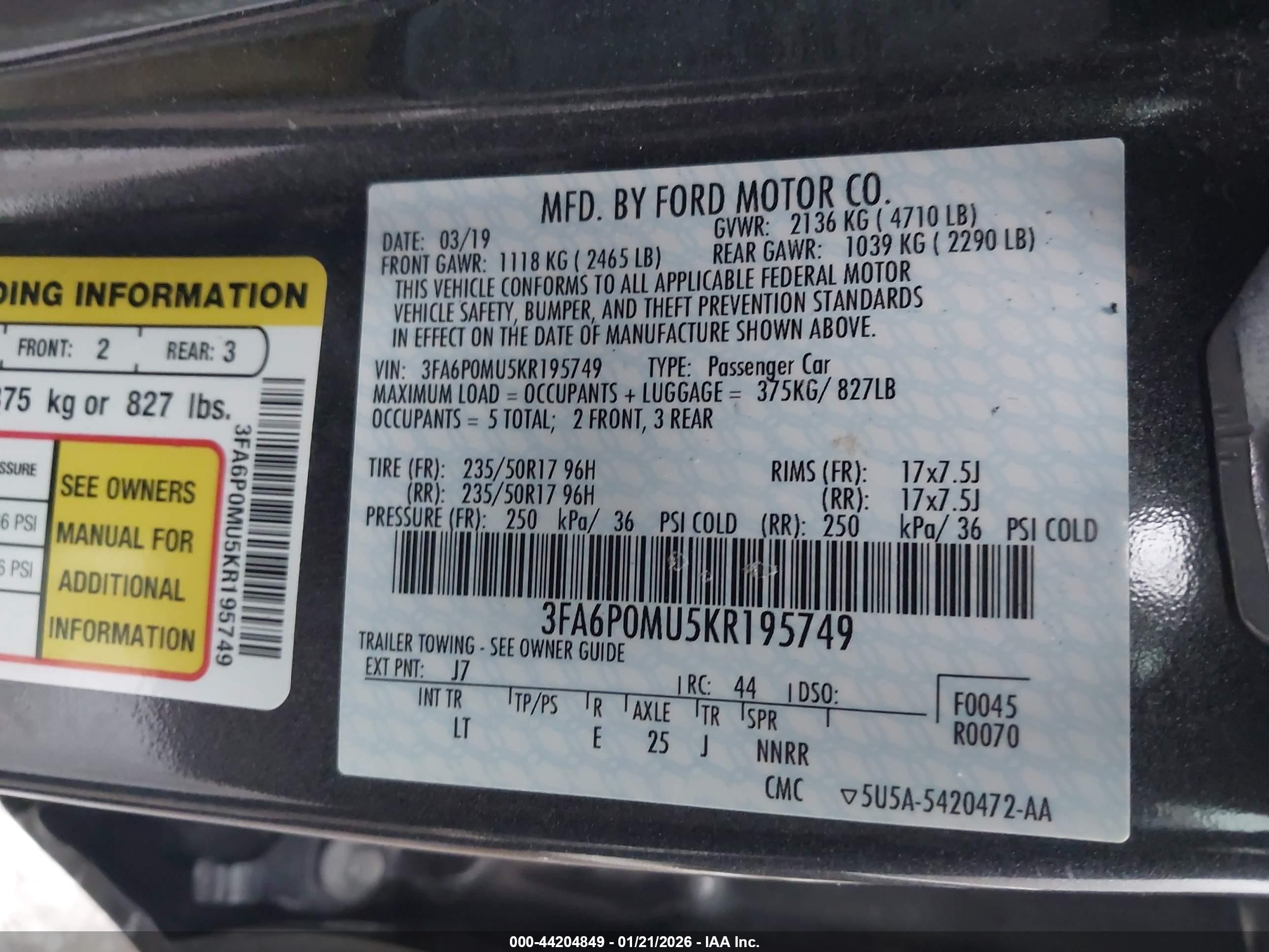 FORD FUSION image 9