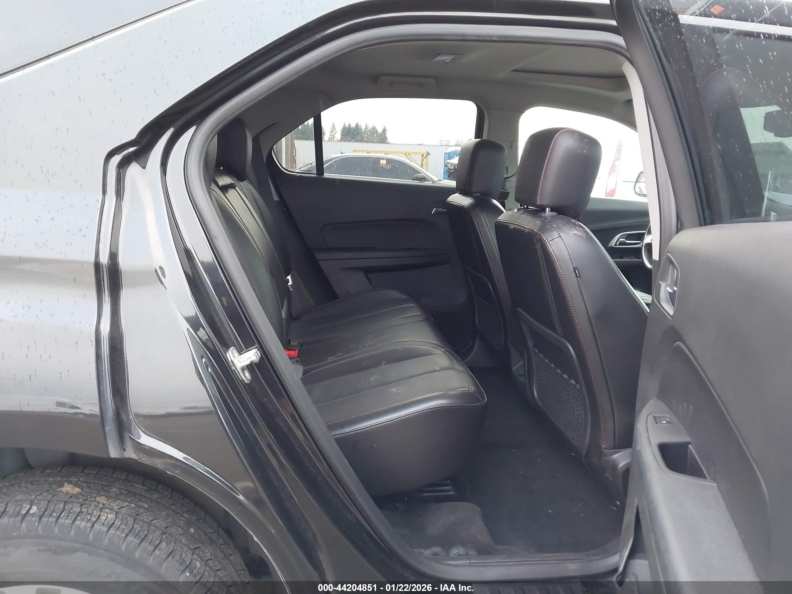 CHEVROLET EQUINOX image 8