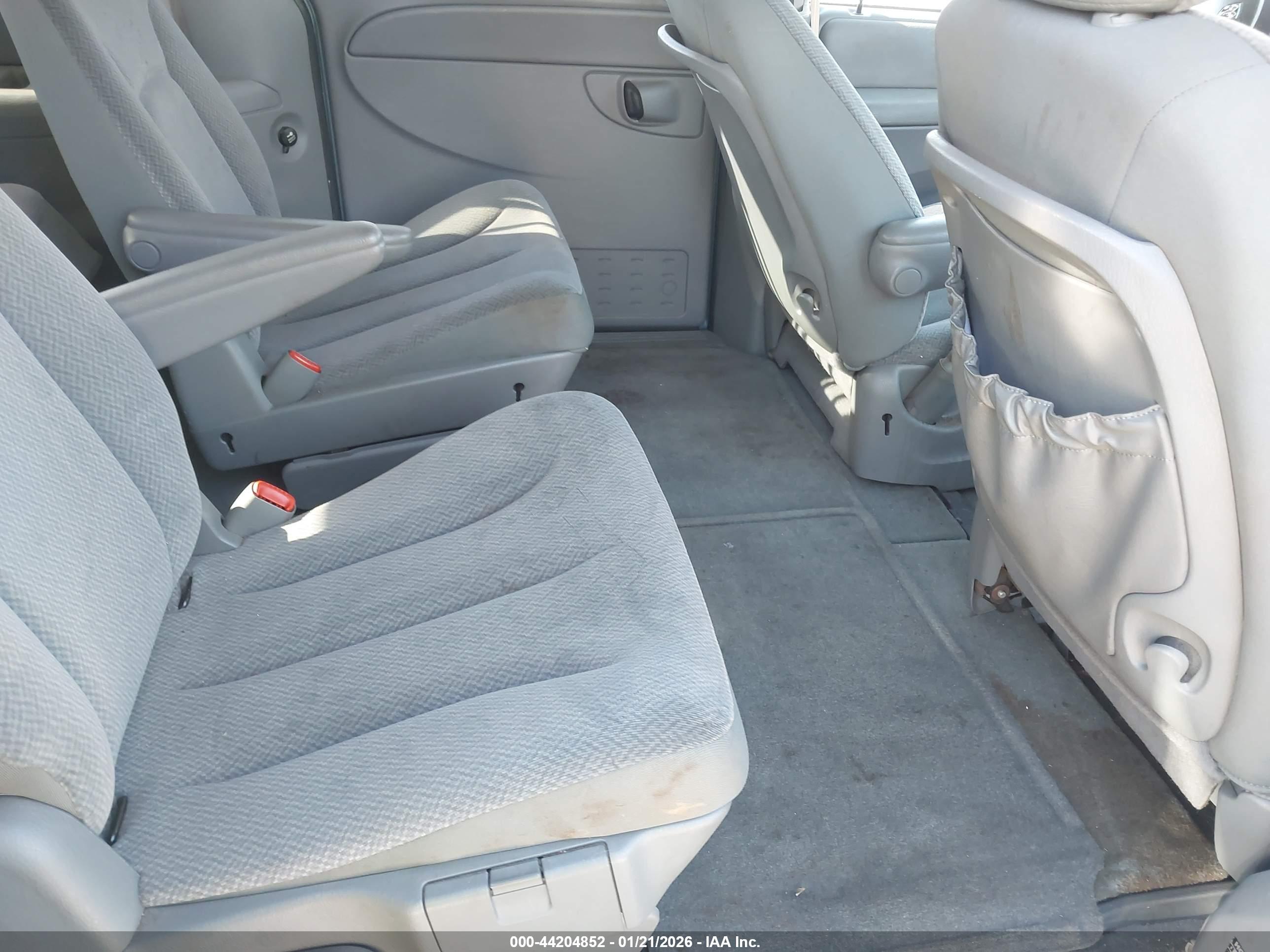 DODGE GRAND image 8