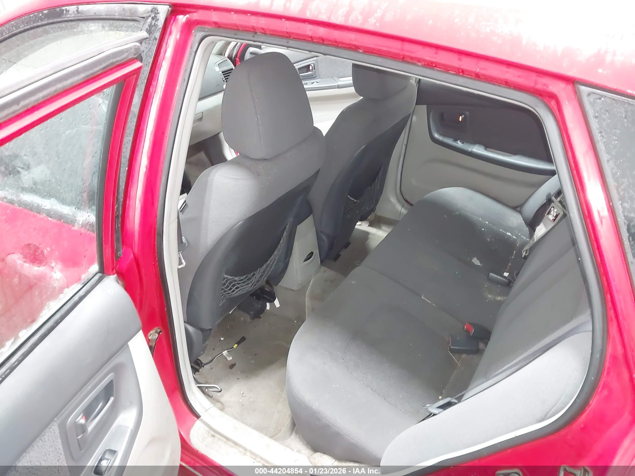 KIA SPECTRA5 image 8