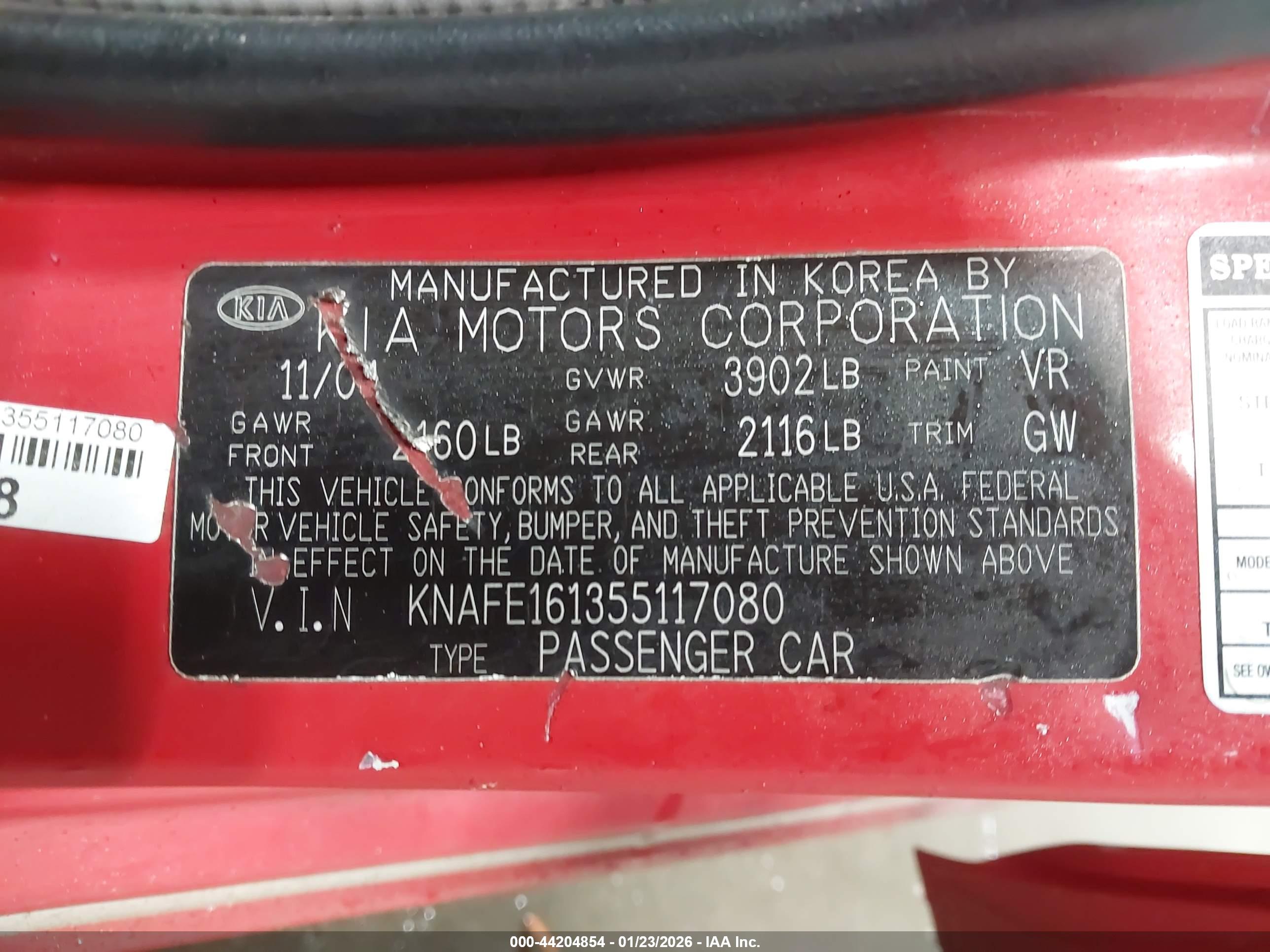 KIA SPECTRA5 image 9