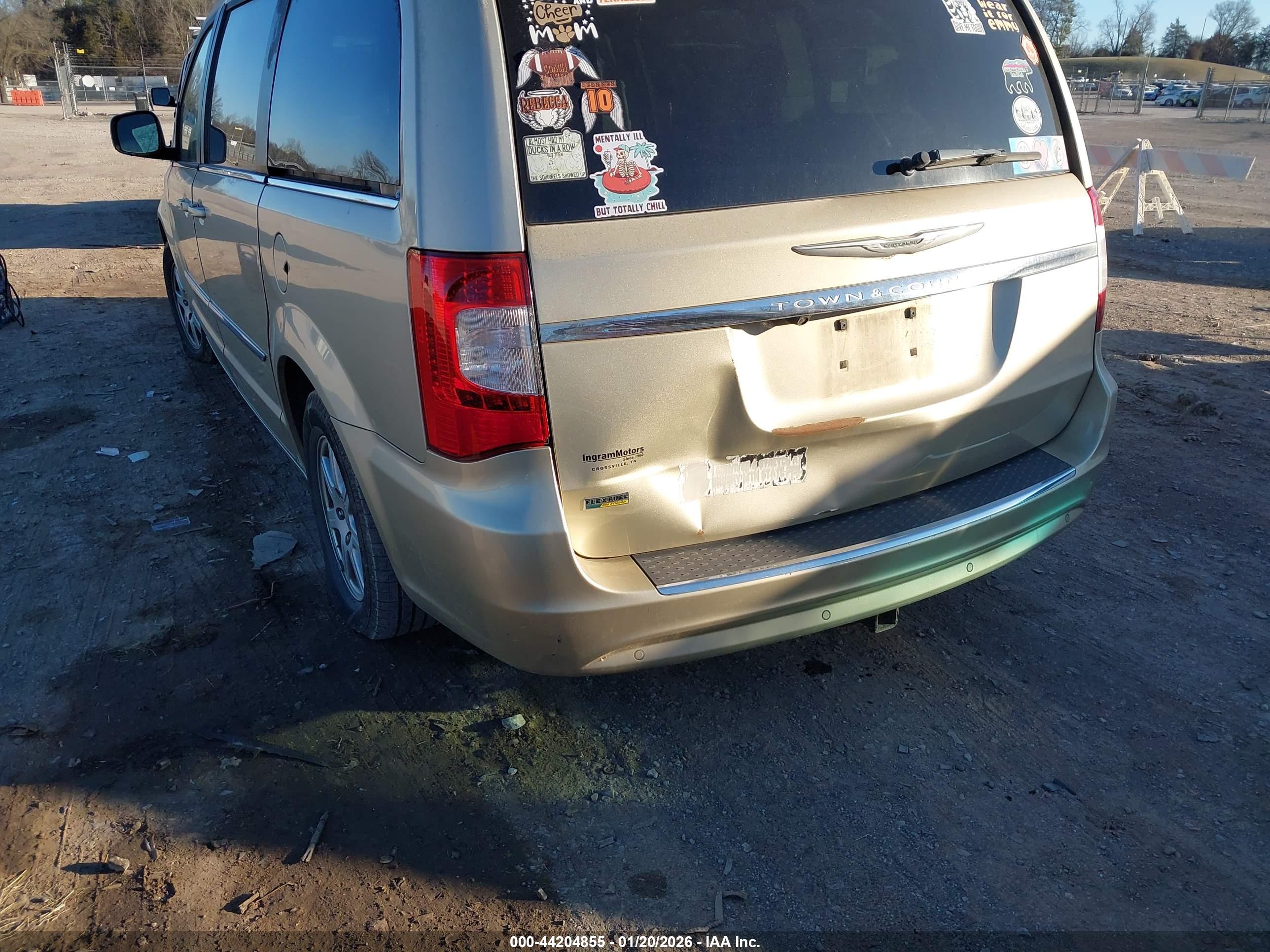 CHRYSLER TOWN image 6