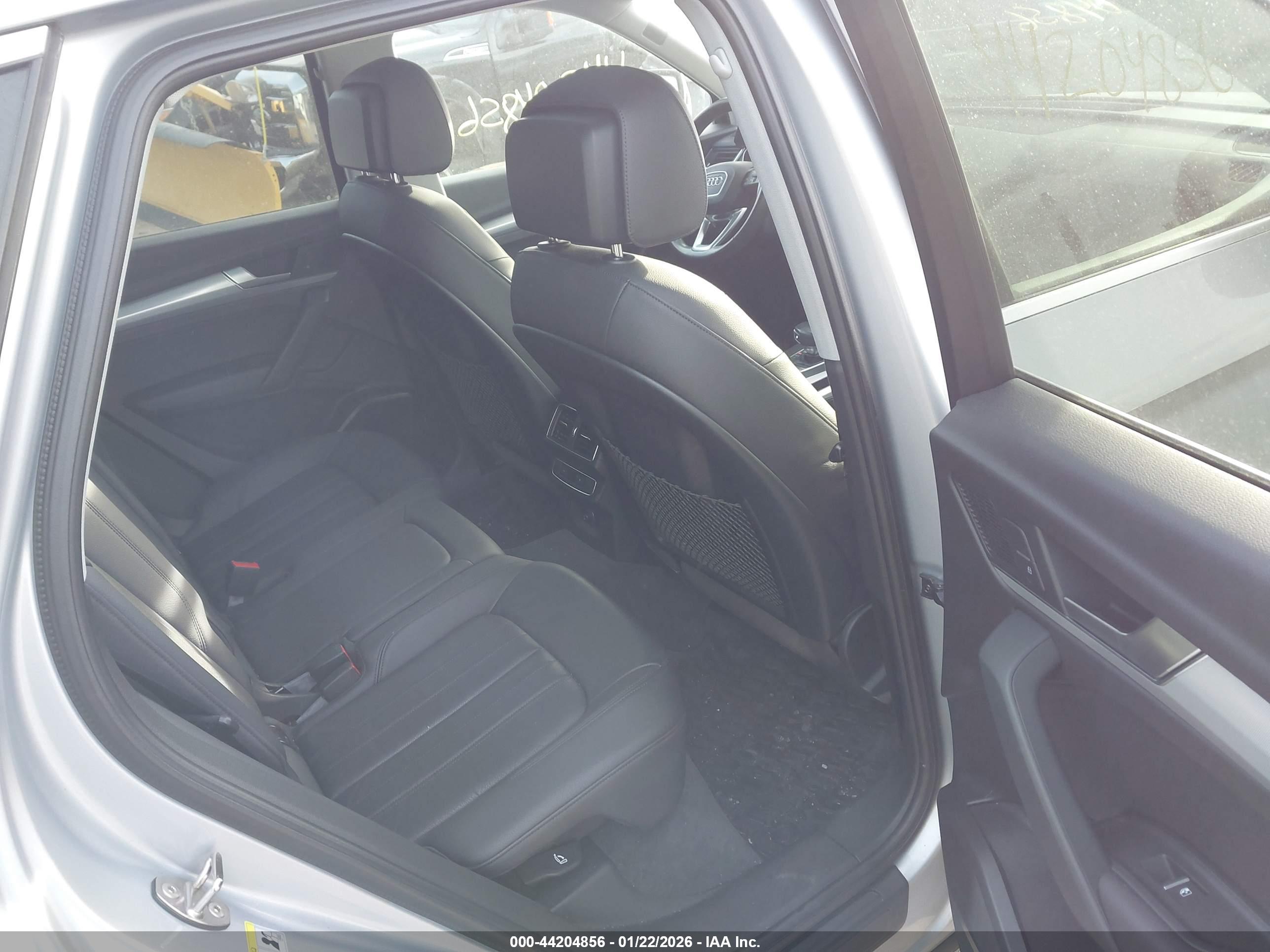 AUDI Q5 image 8