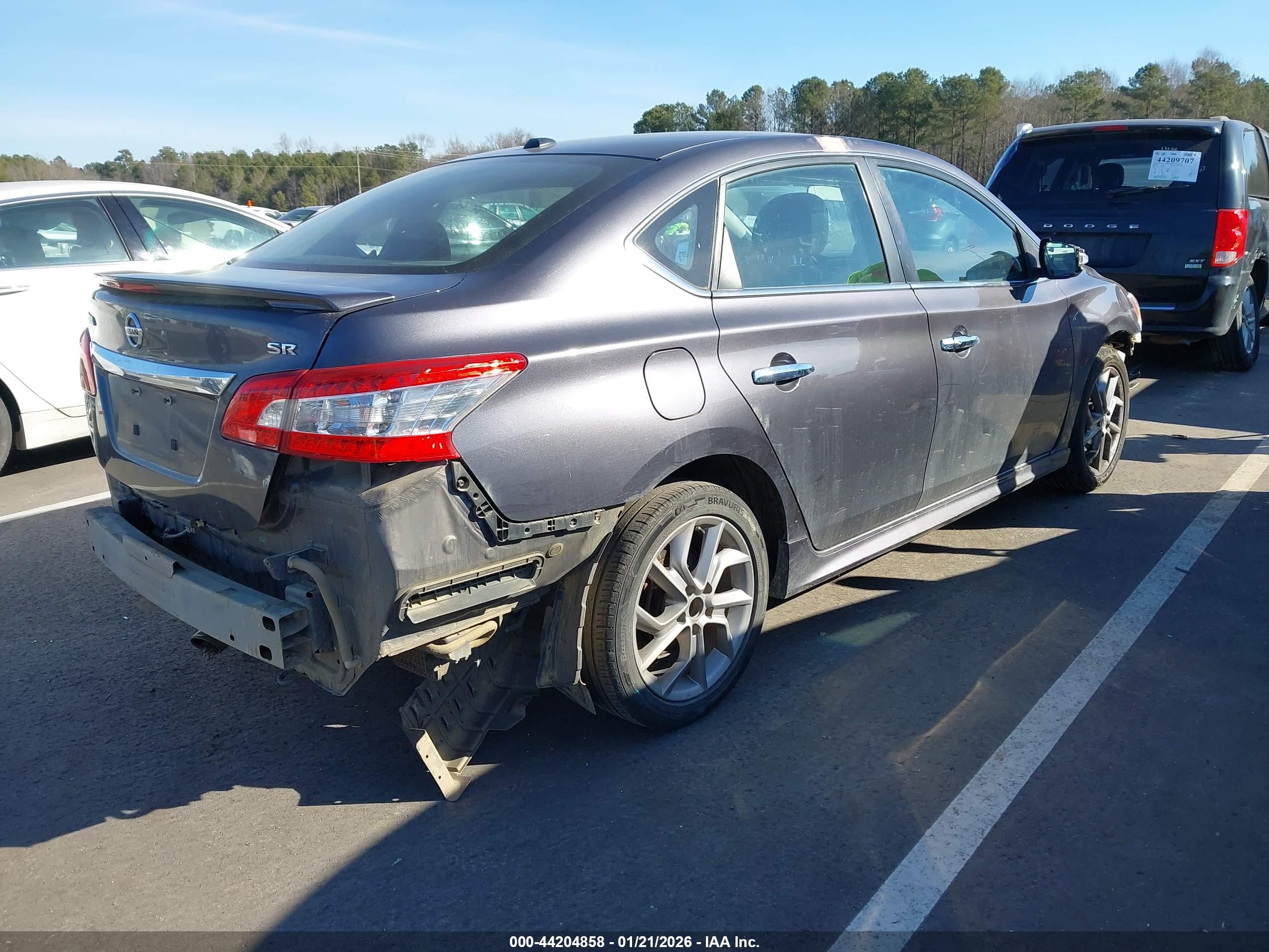 NISSAN SENTRA image 4