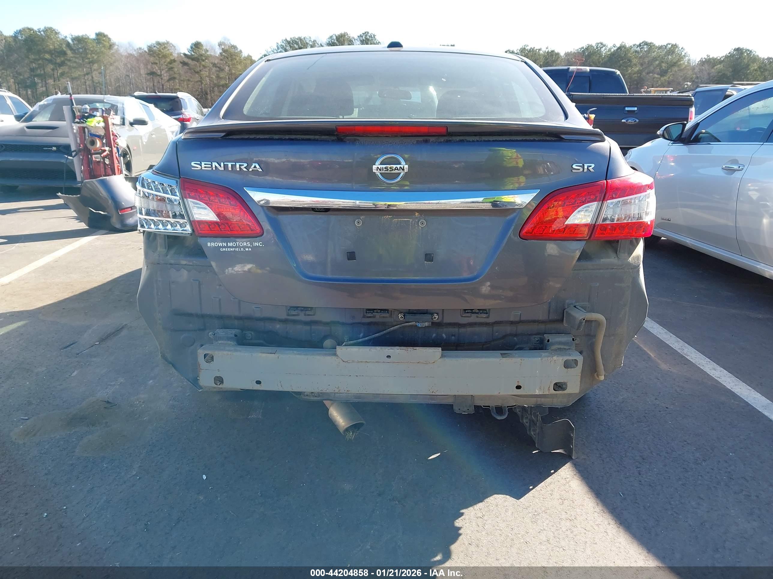 NISSAN SENTRA image 6