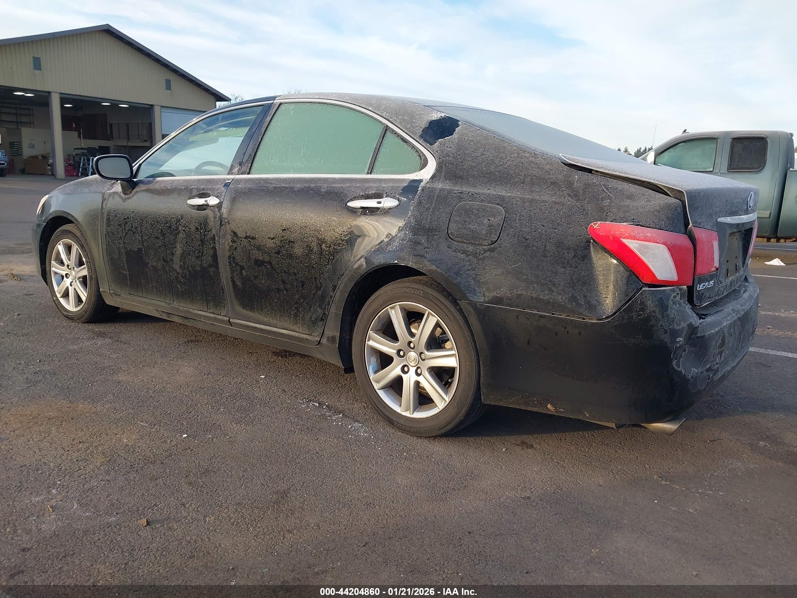 LEXUS ES image 3