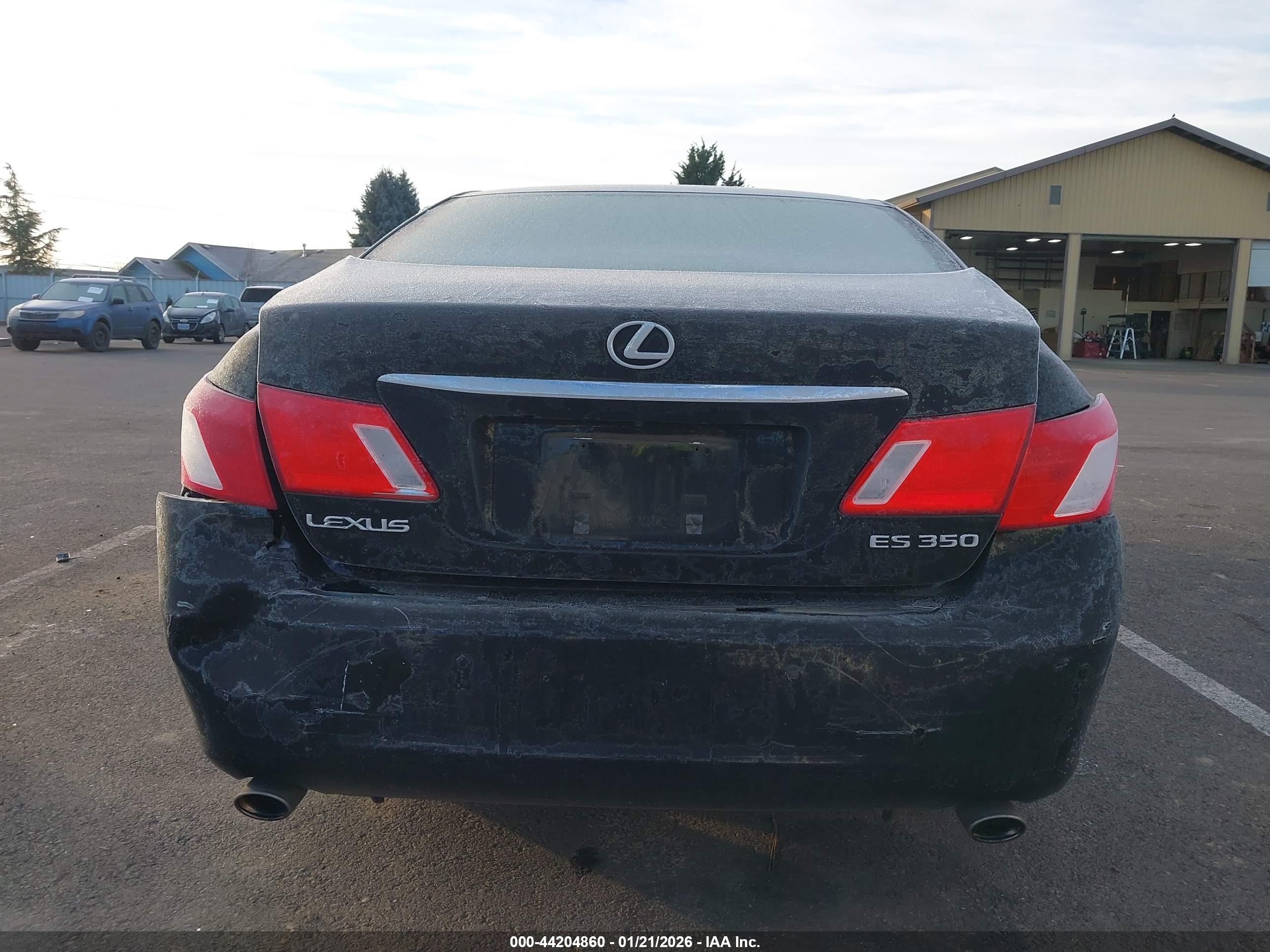 LEXUS ES image 6