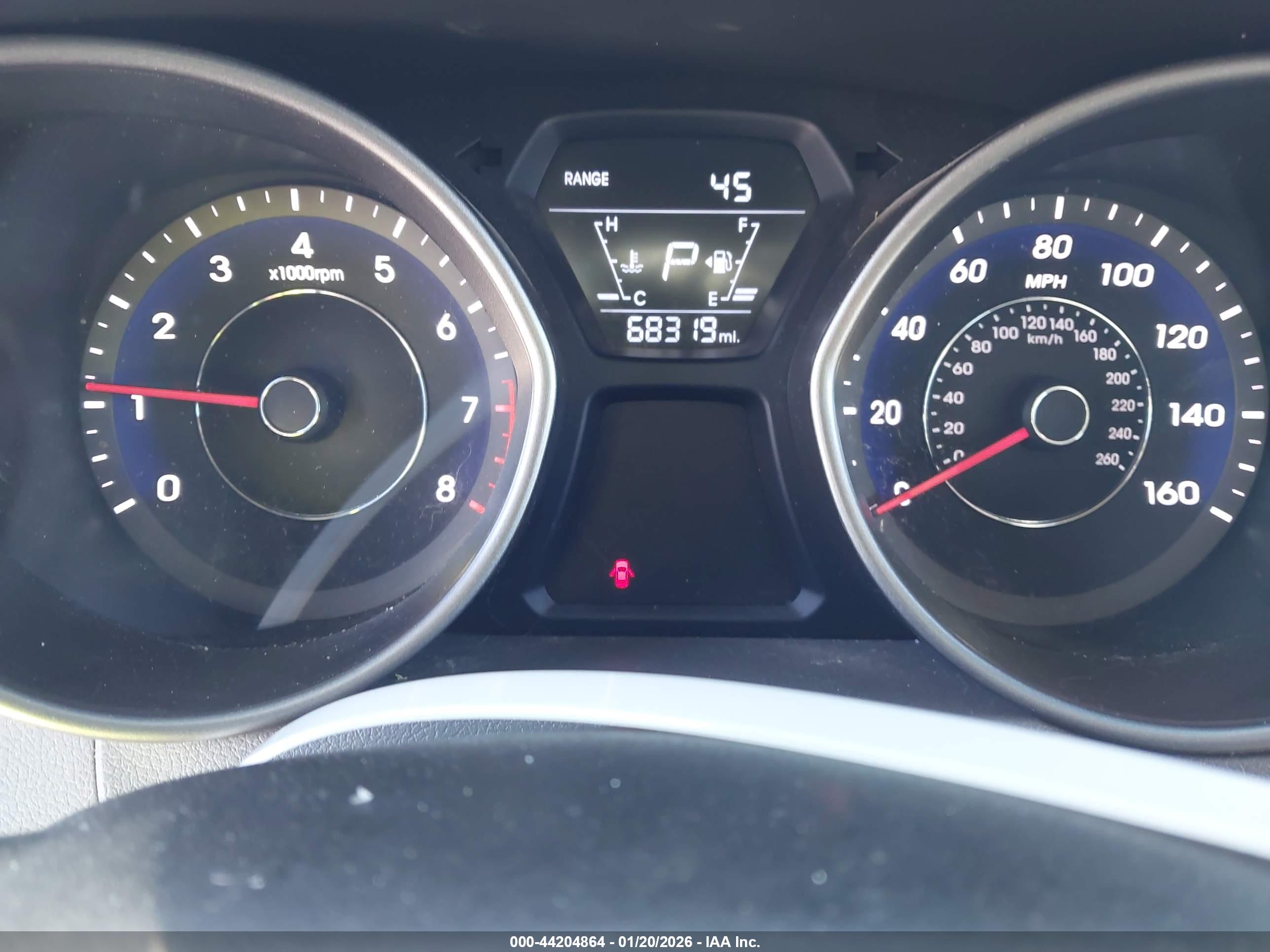HYUNDAI ELANTRA image 7