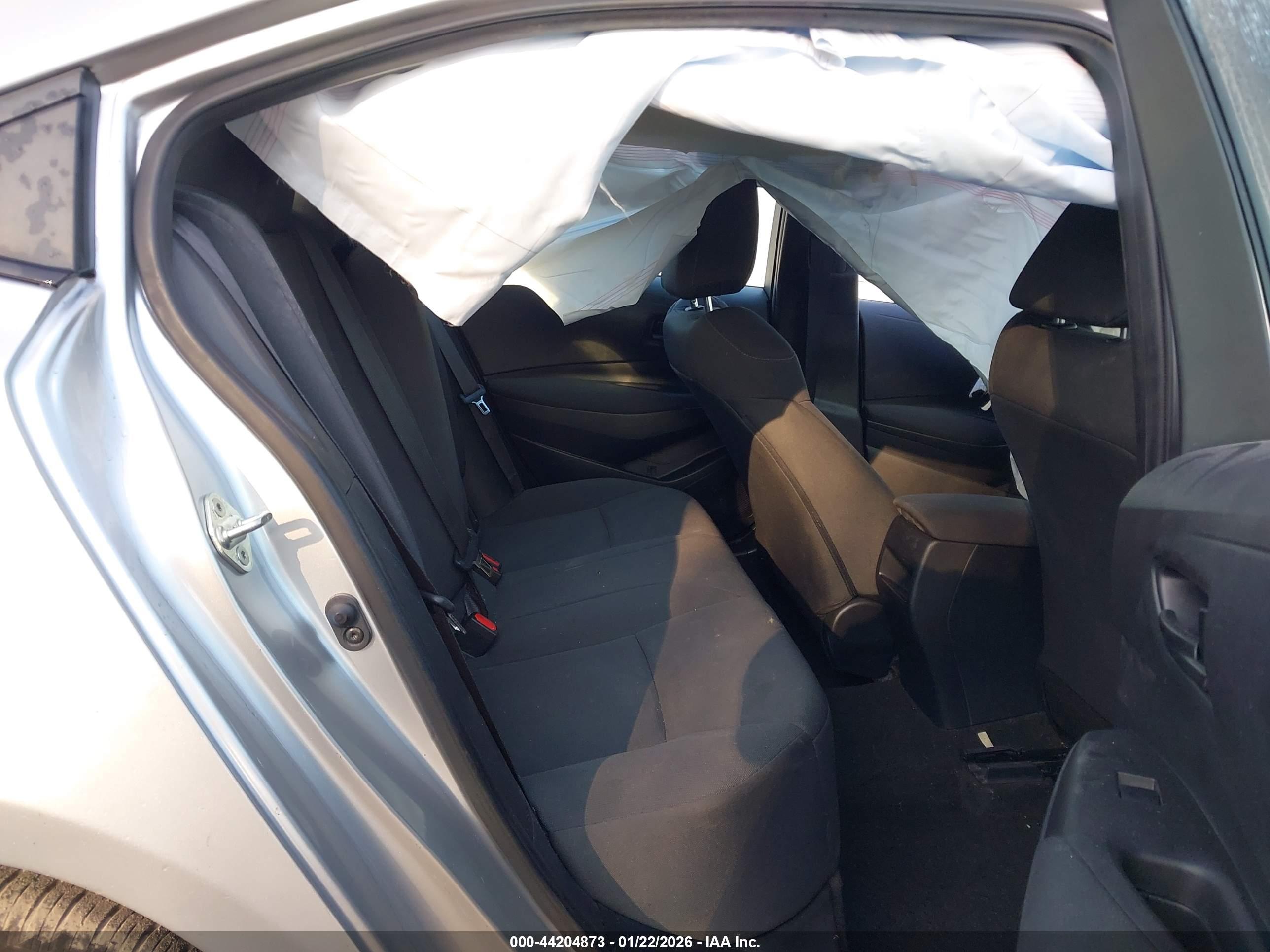 TOYOTA COROLLA image 8