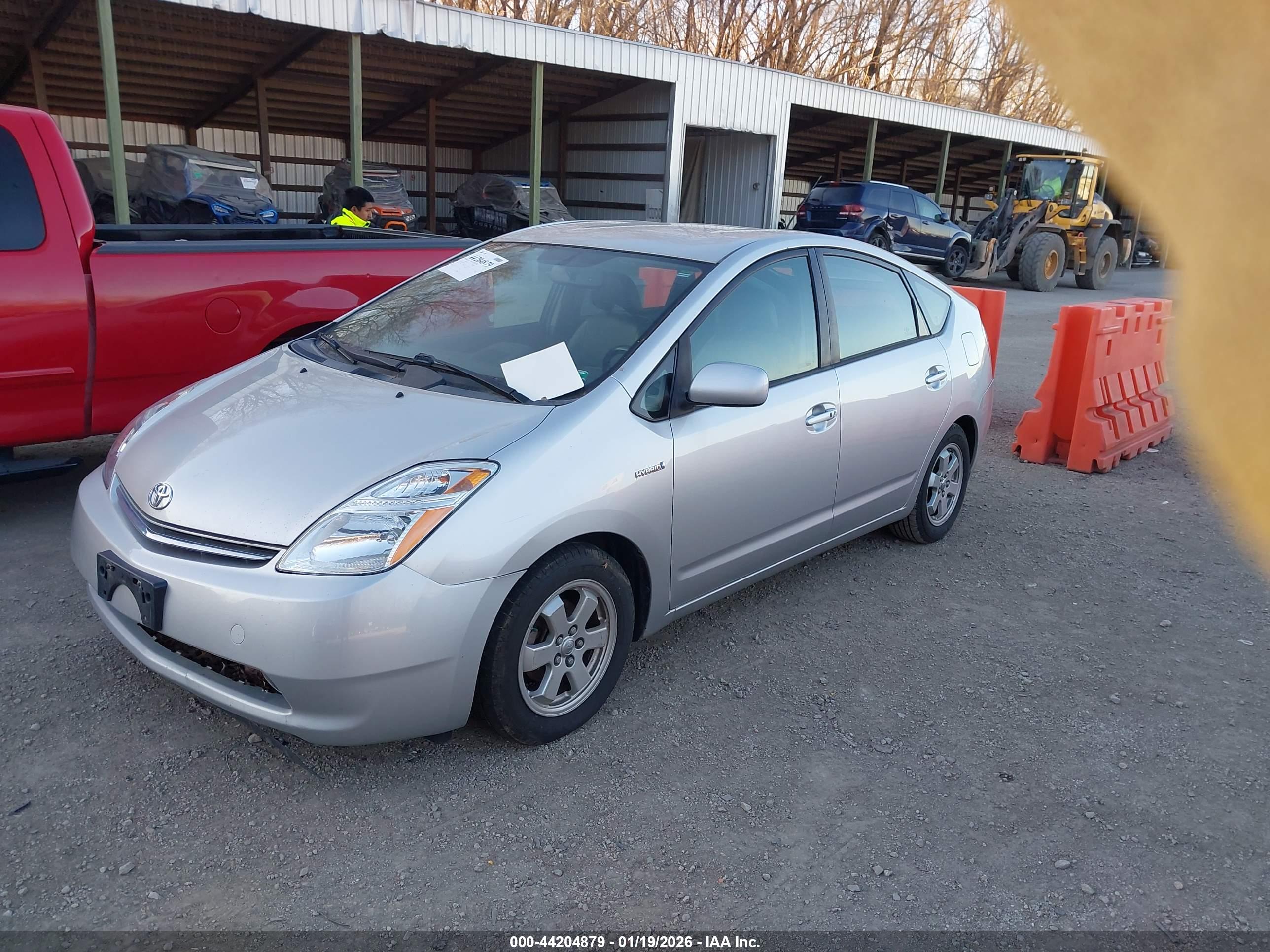 TOYOTA PRIUS image 2