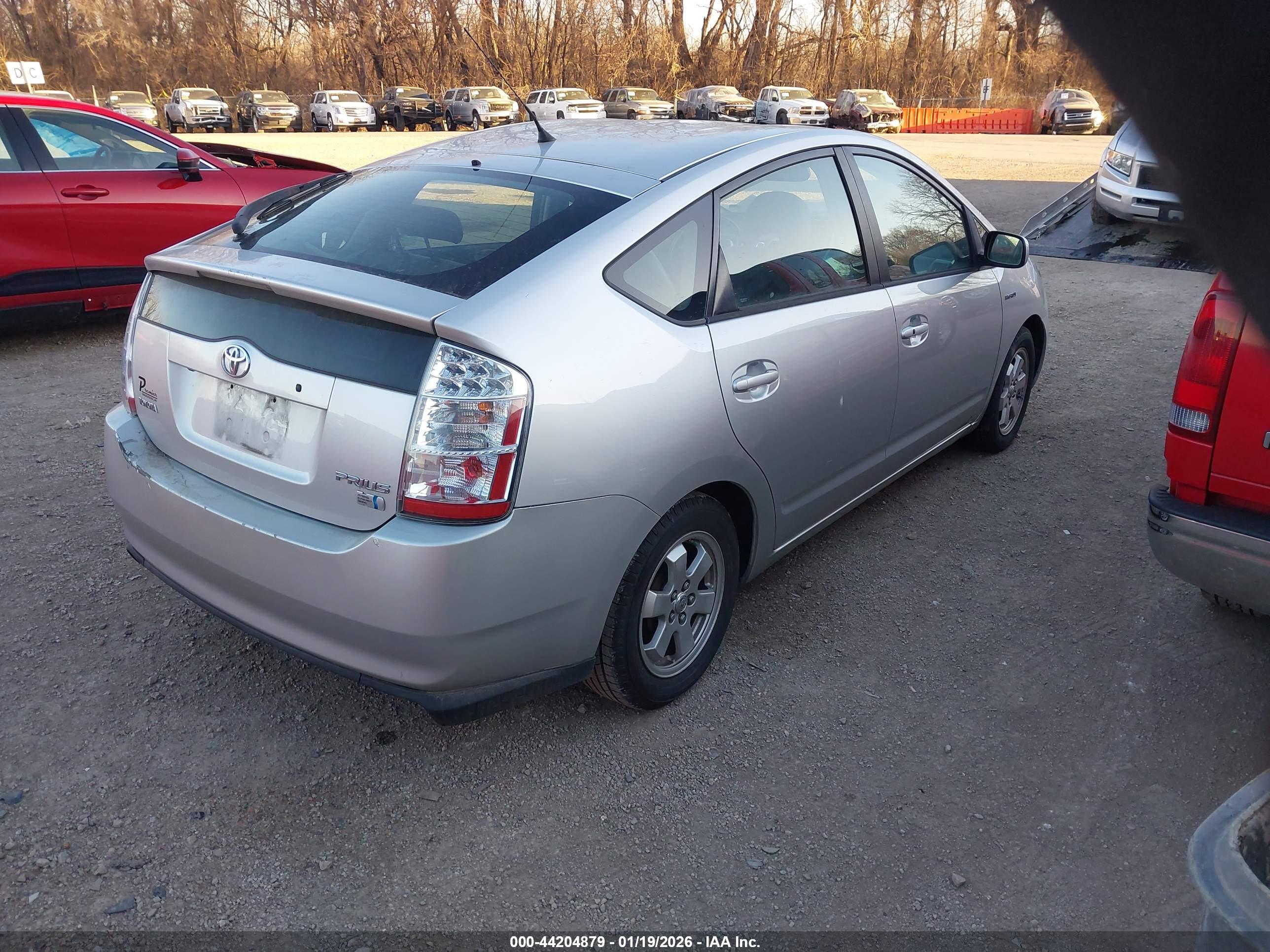TOYOTA PRIUS image 4