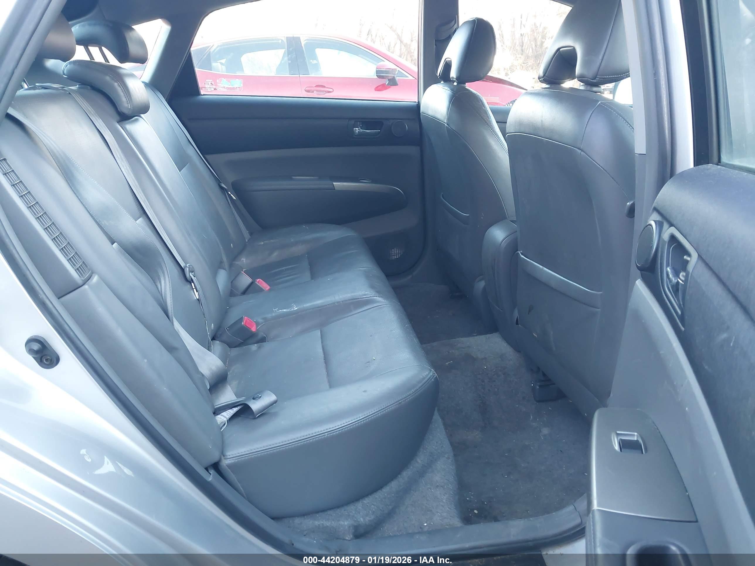 TOYOTA PRIUS image 8