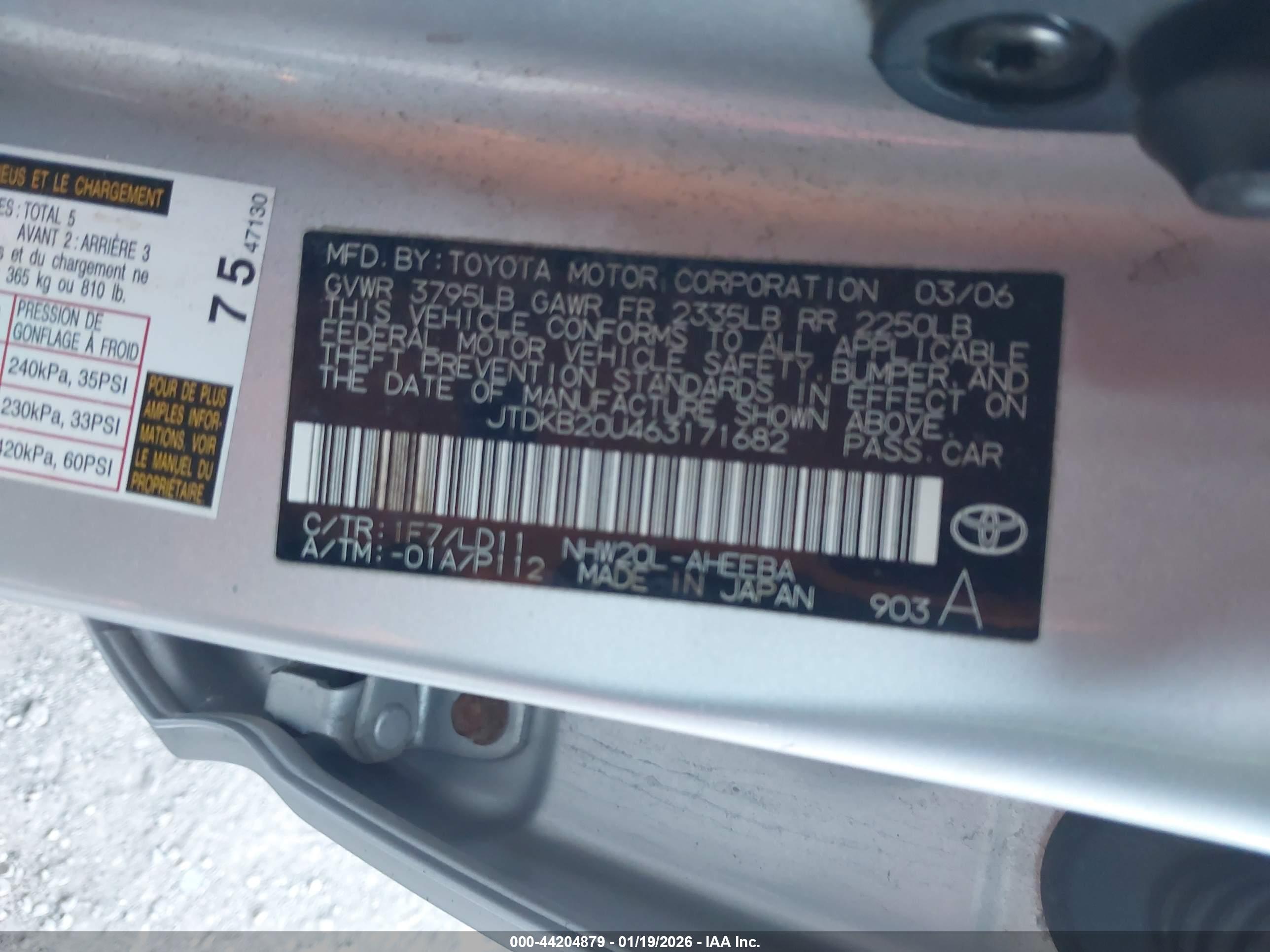 TOYOTA PRIUS image 9