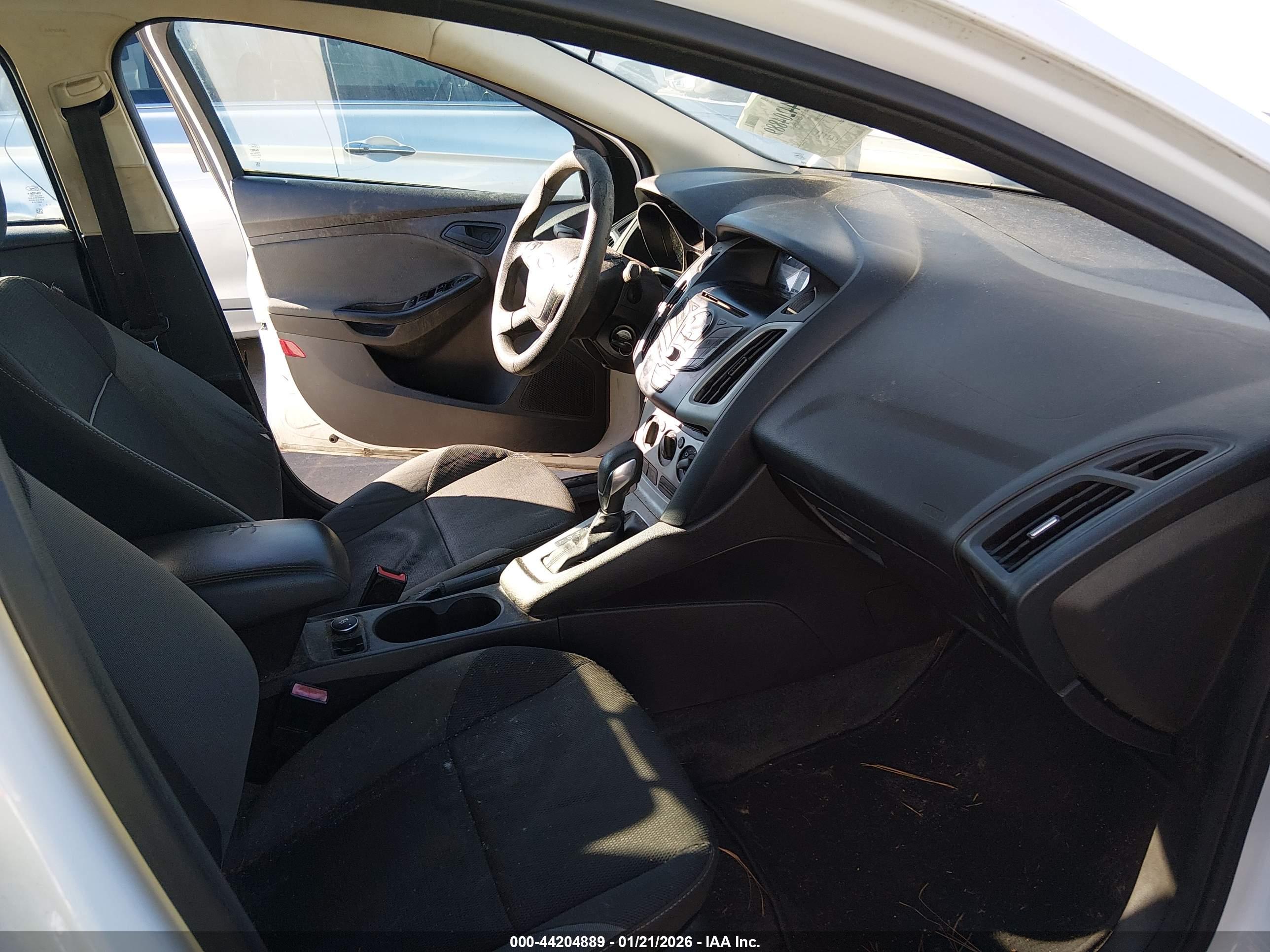 FORD FOCUS image 5