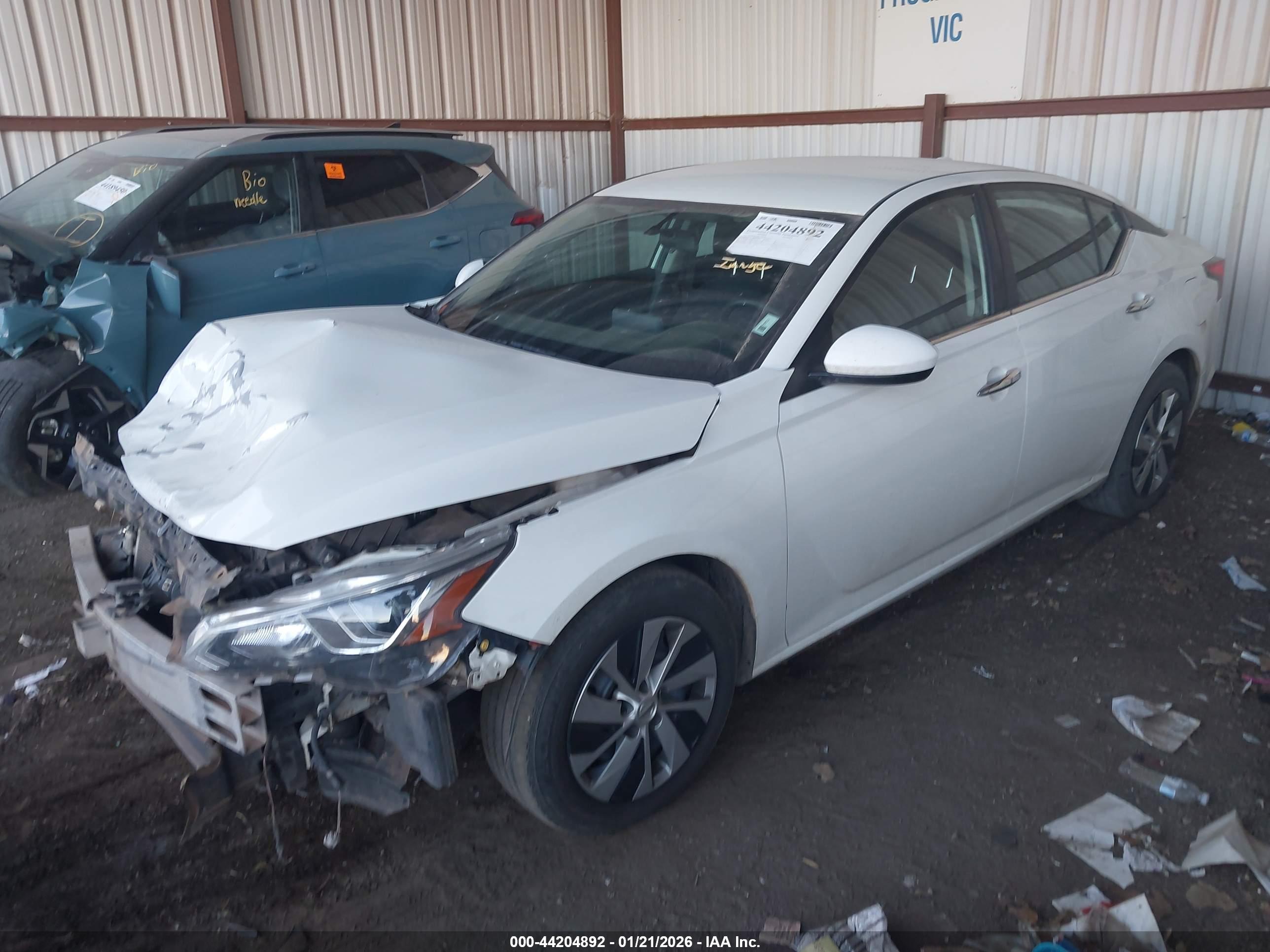 NISSAN ALTIMA image 2