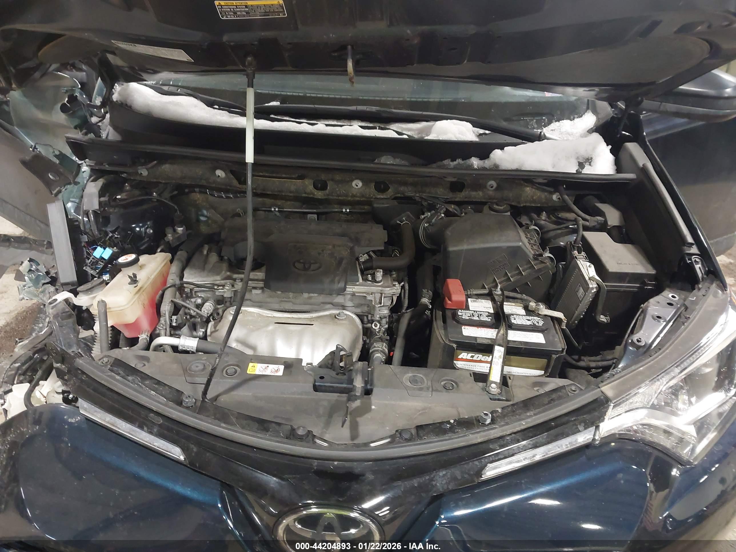 TOYOTA RAV4 image 10