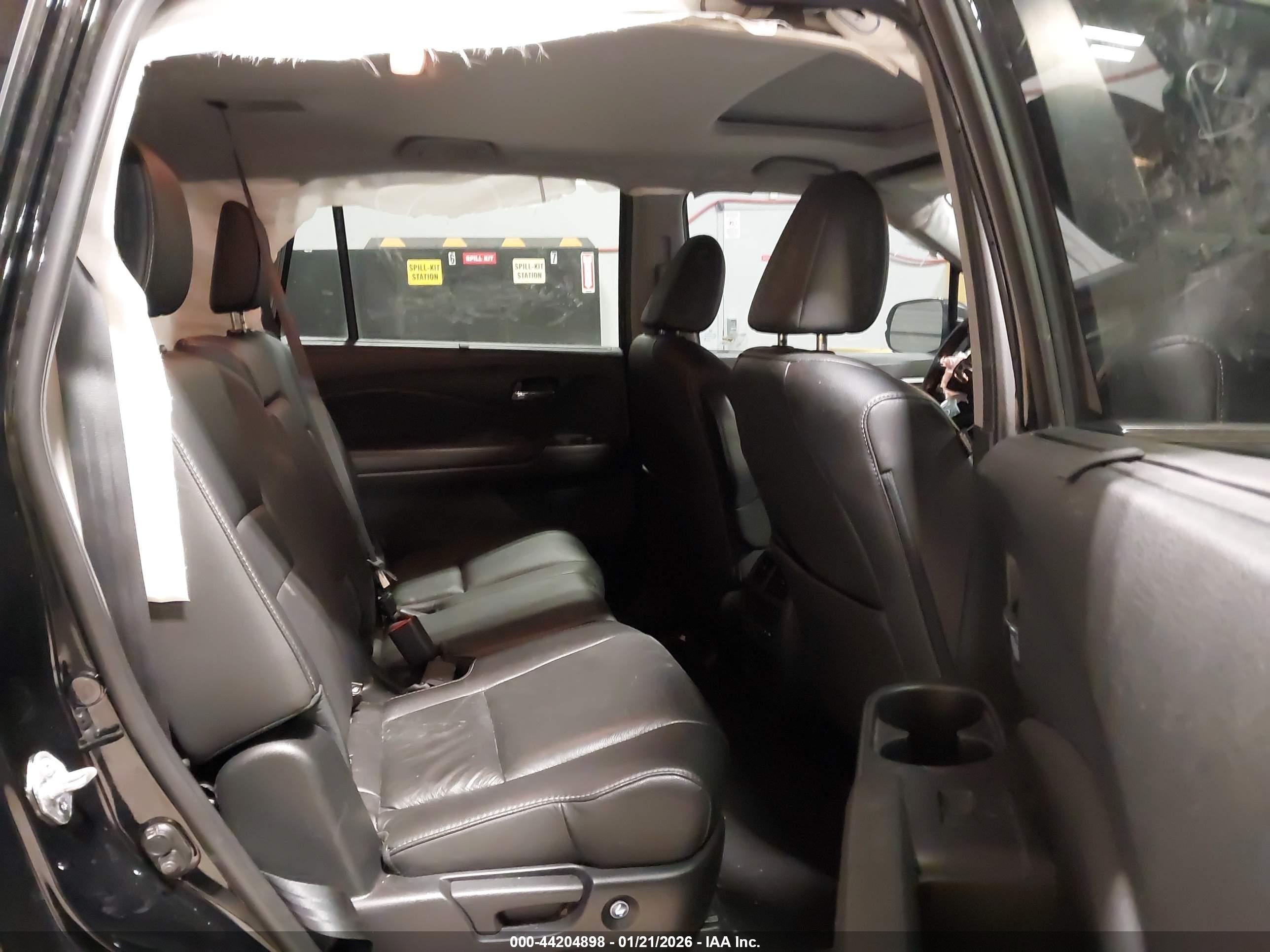 HONDA PILOT image 8