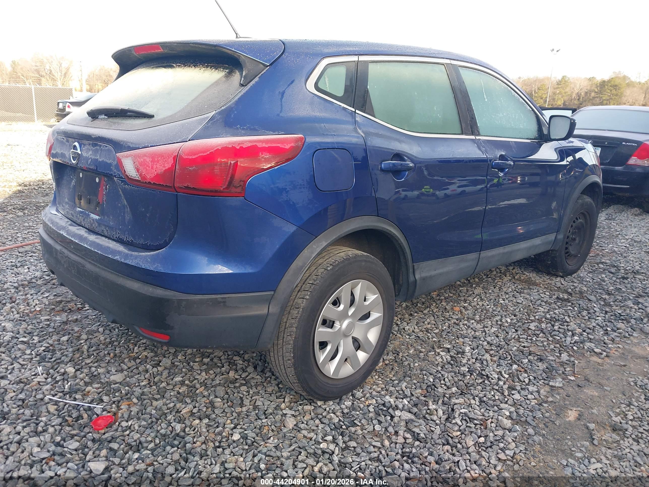 NISSAN ROGUE image 4