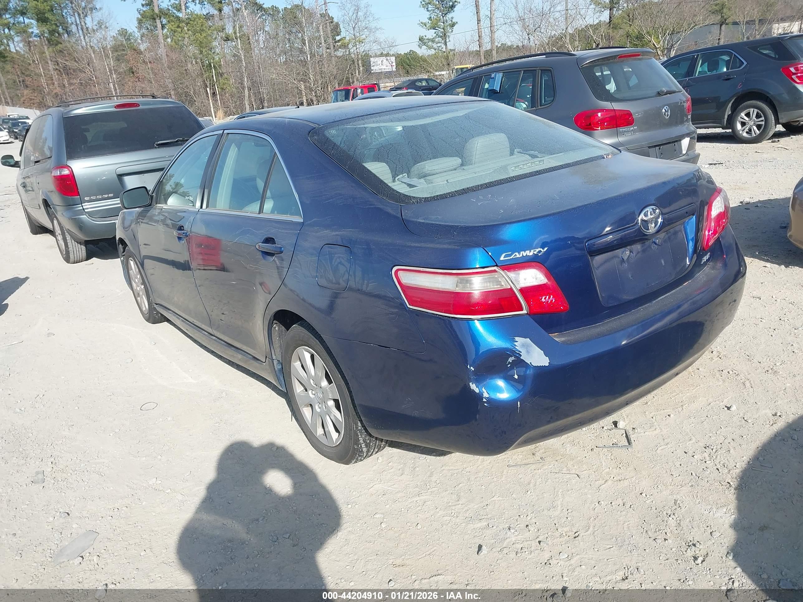 TOYOTA CAMRY image 3