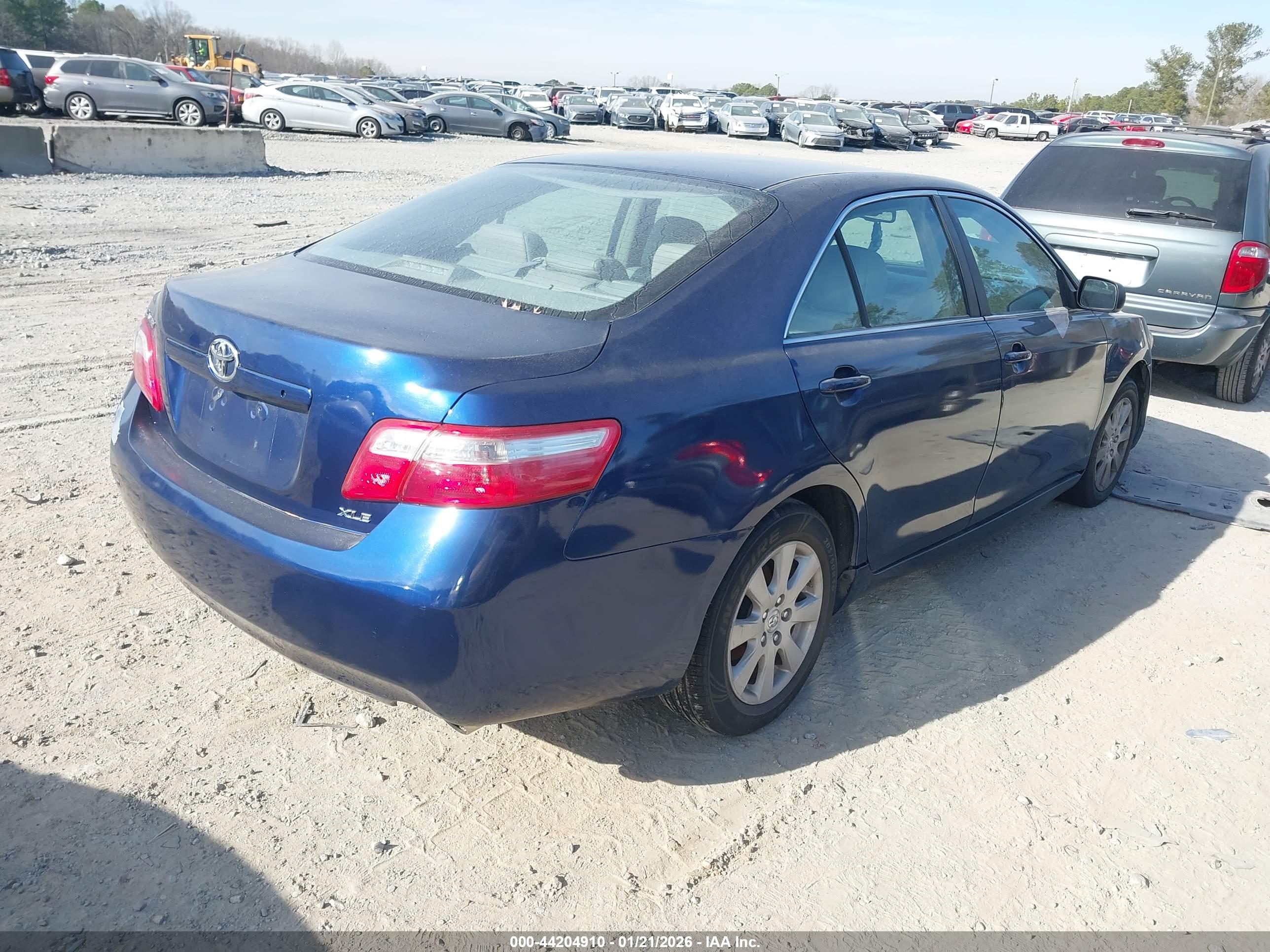 TOYOTA CAMRY image 4