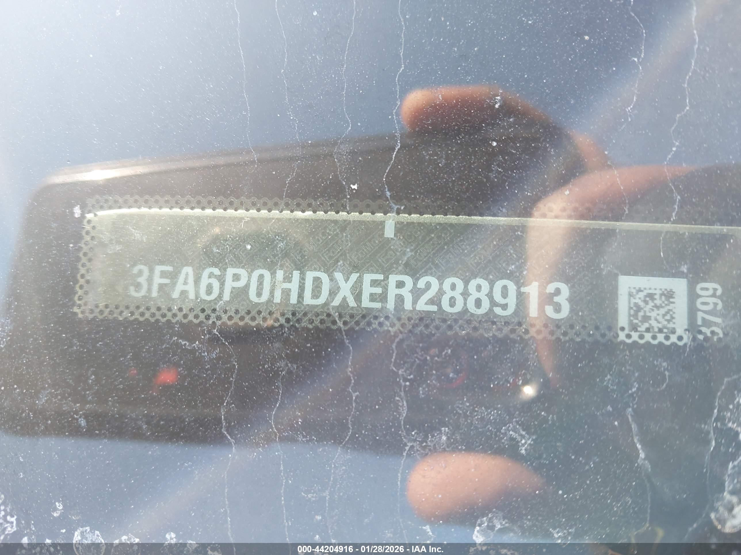 FORD FUSION image 9