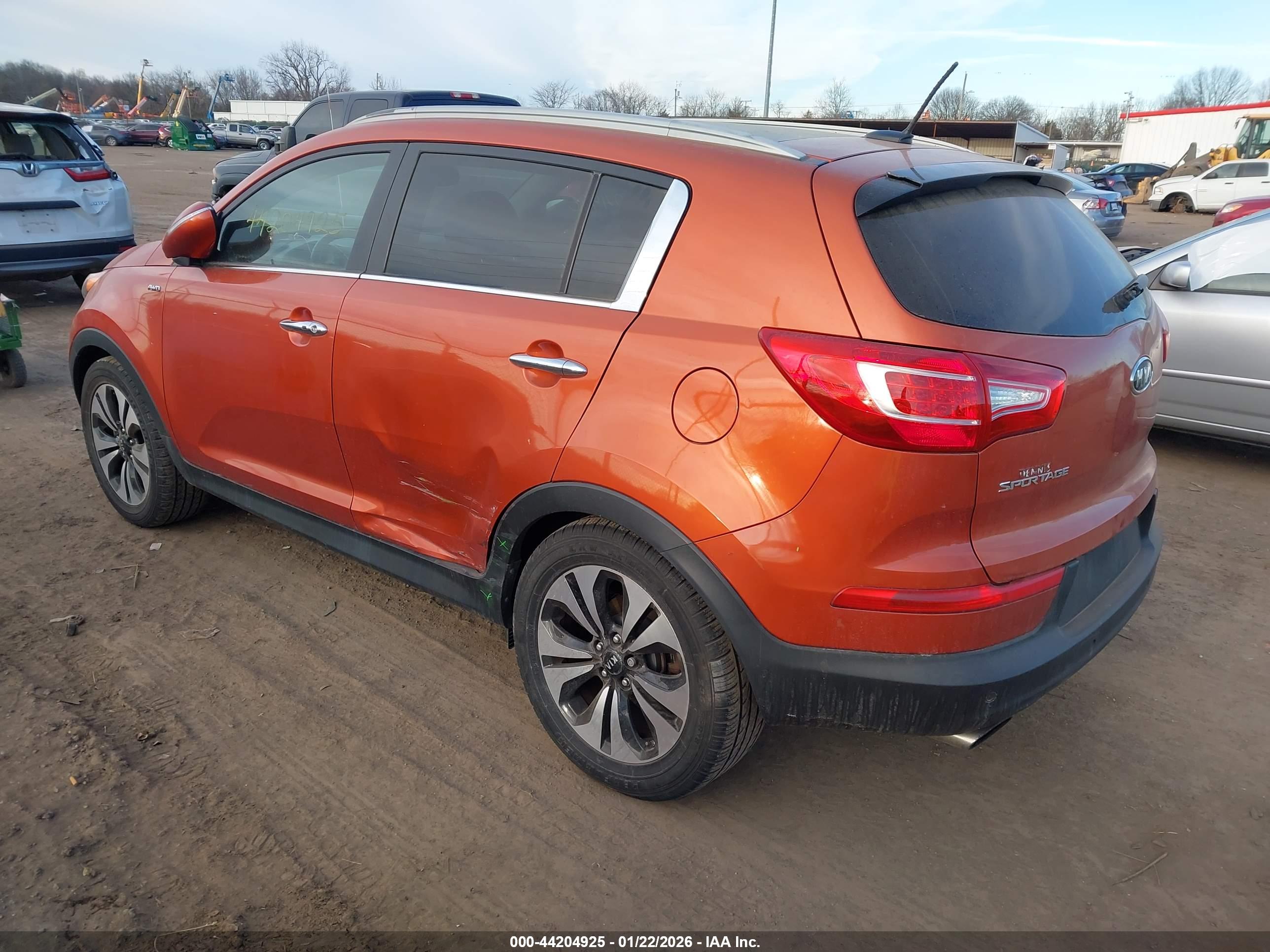 KIA SPORTAGE image 3