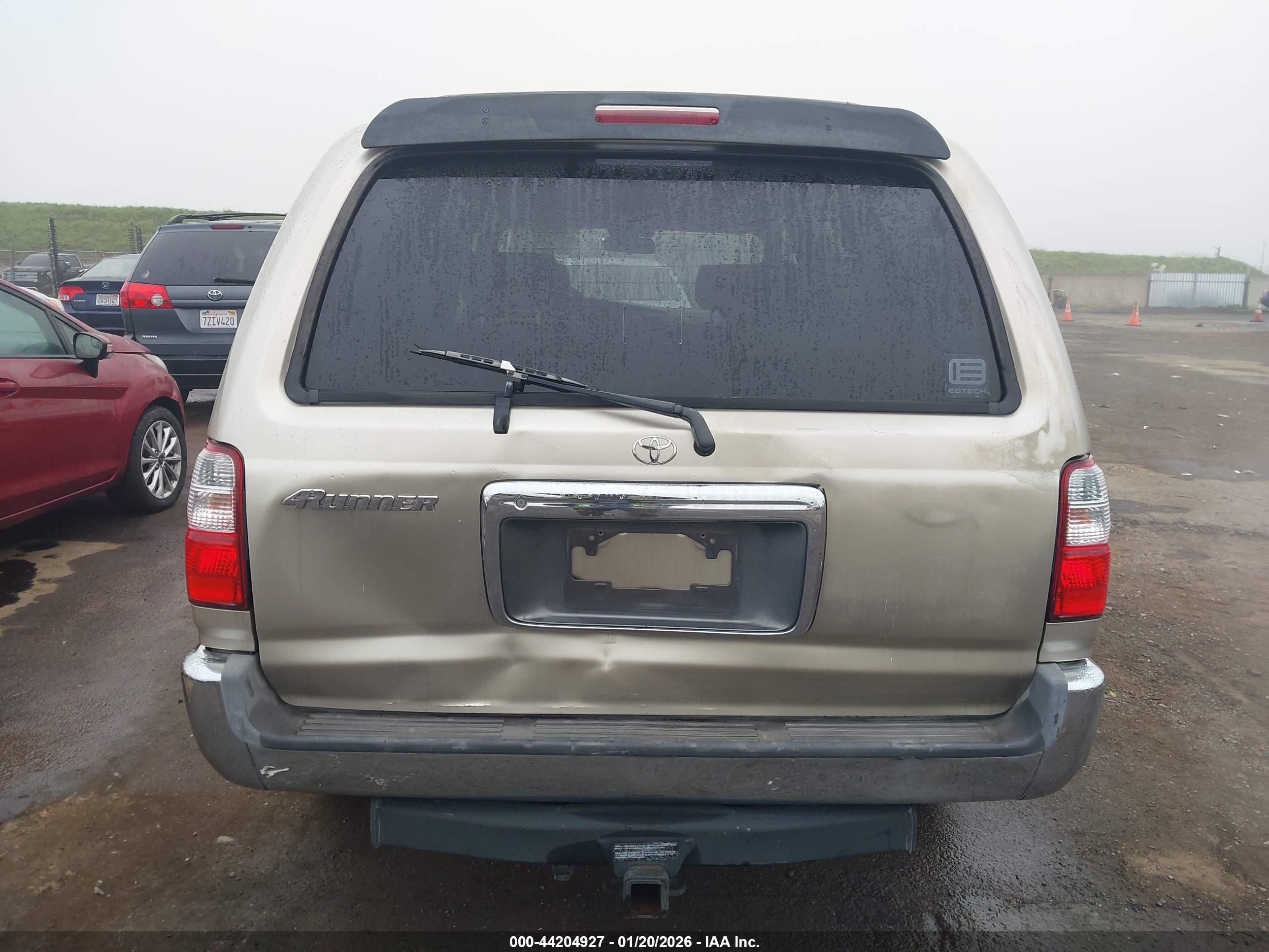 TOYOTA 4RUNNER image 6