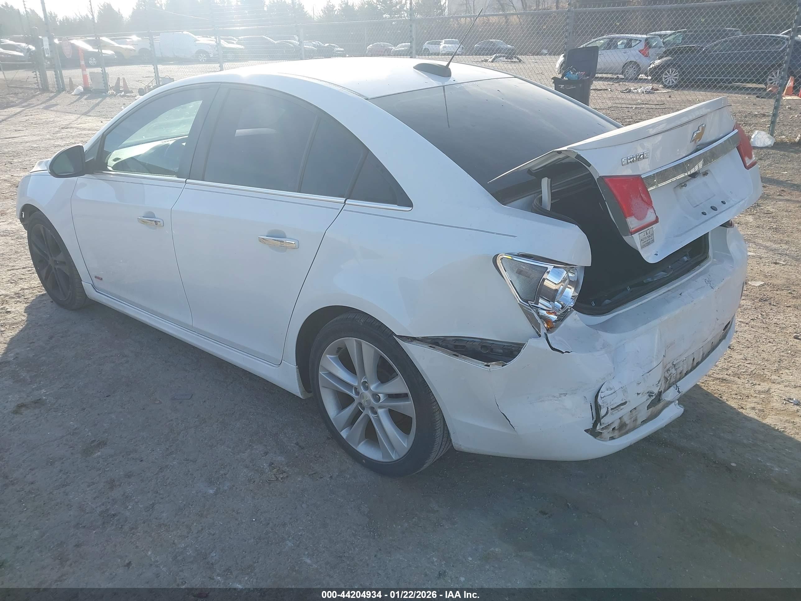 CHEVROLET CRUZE image 3