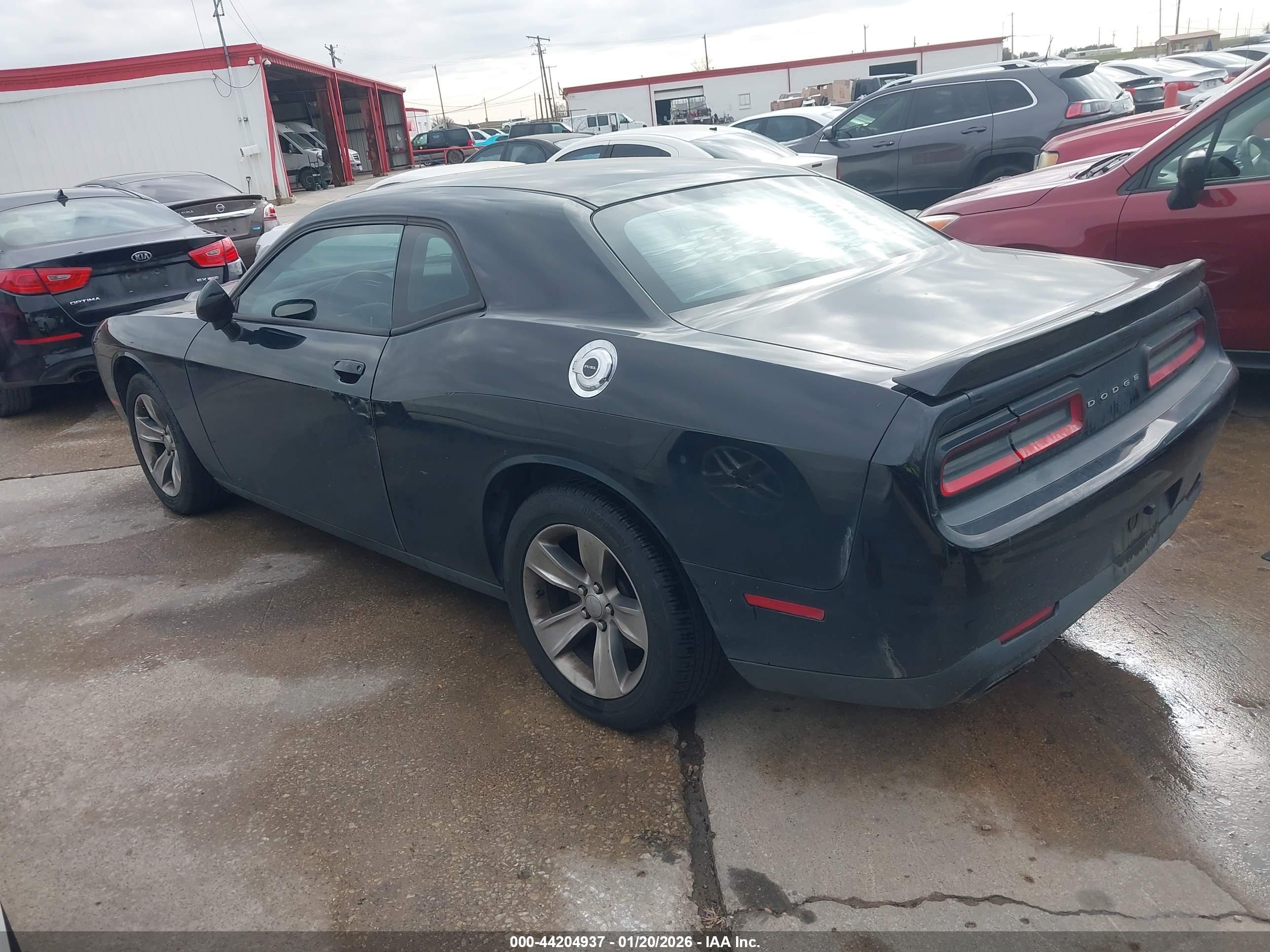 DODGE CHALLENGER image 3