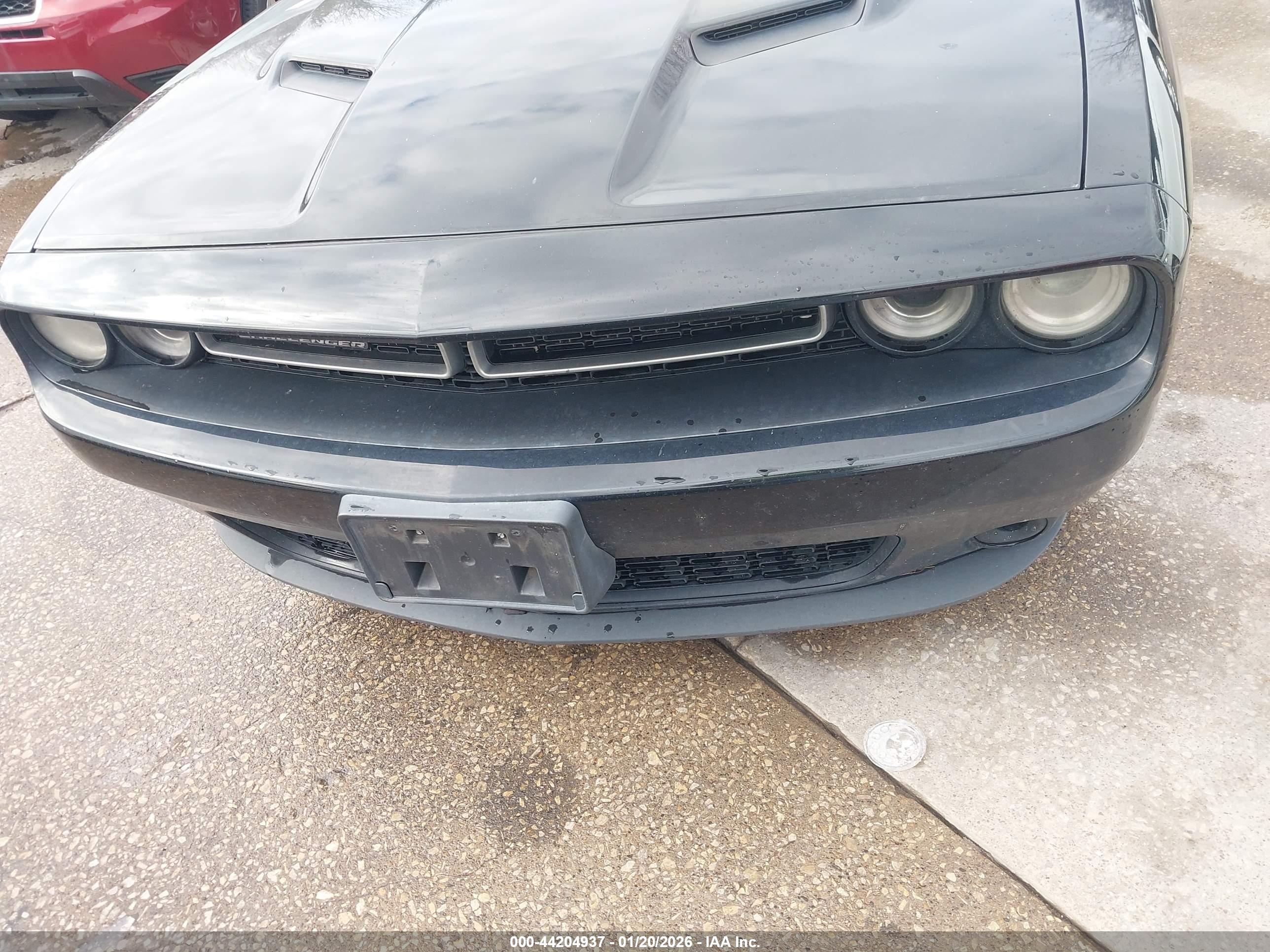 DODGE CHALLENGER image 6
