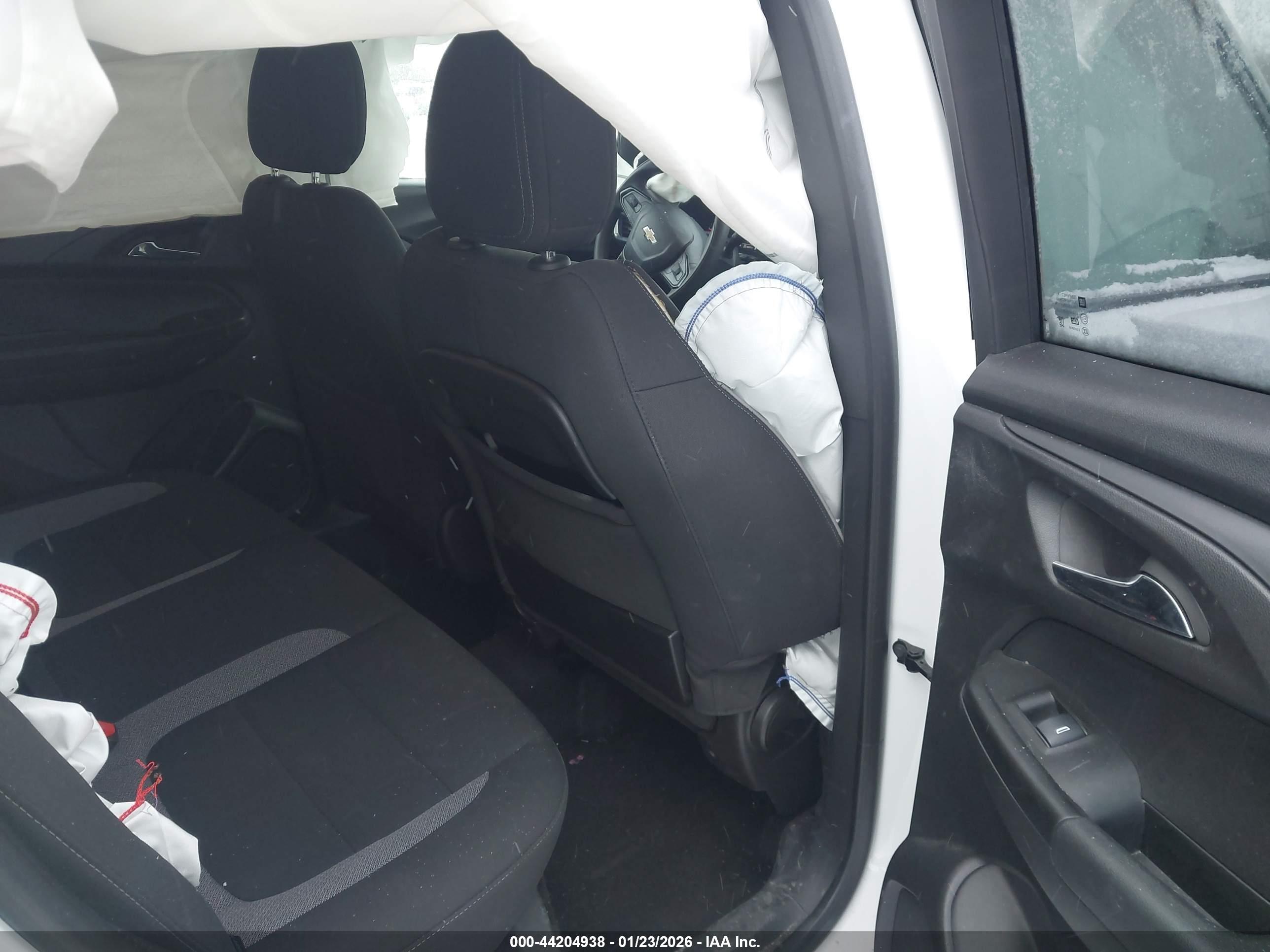 CHEVROLET TRAILBLAZER image 8