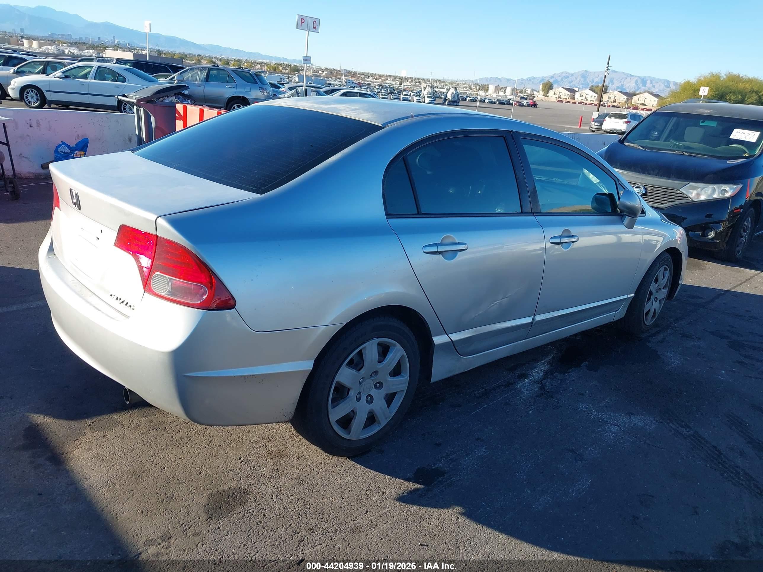 HONDA CIVIC image 4
