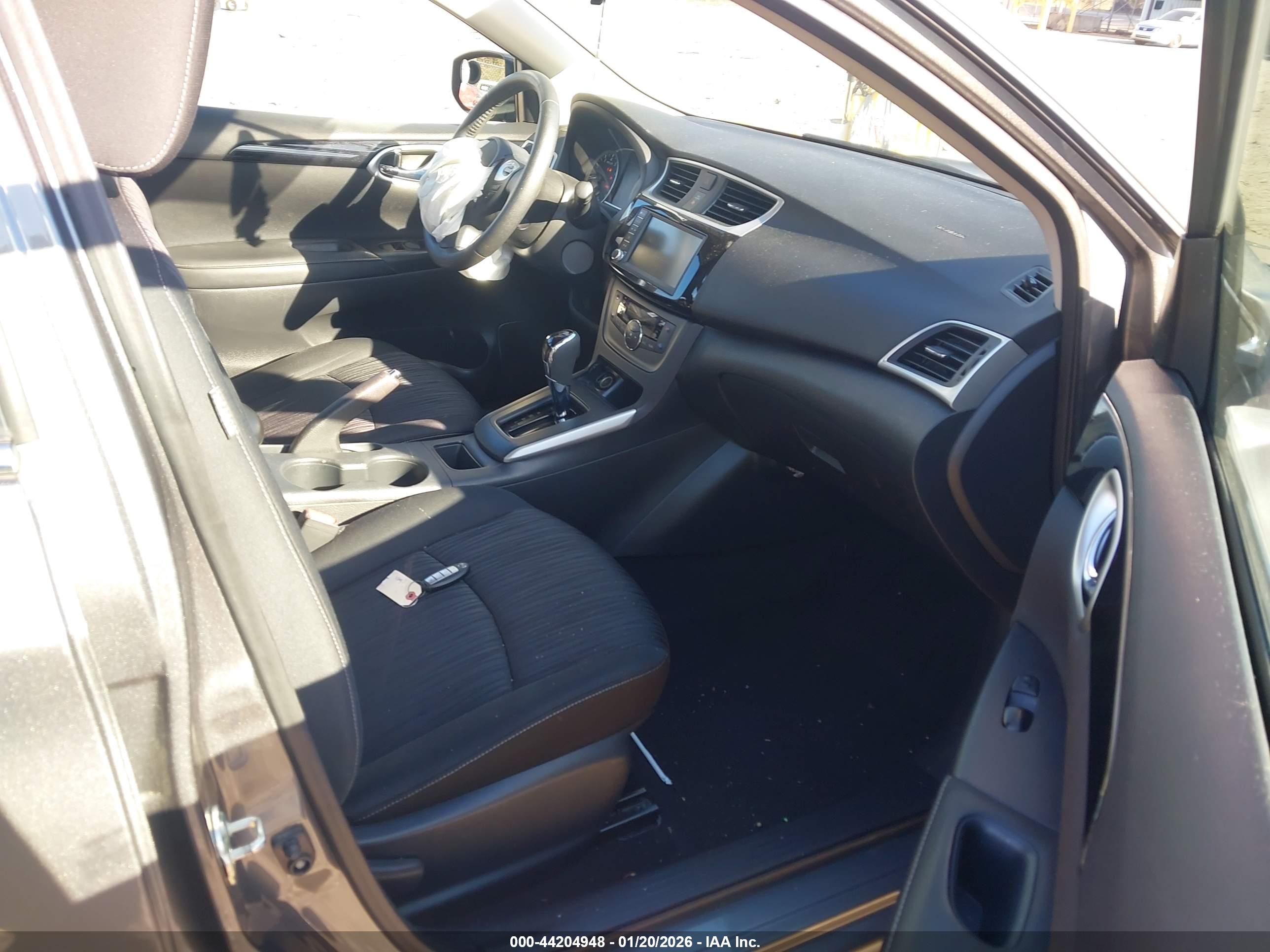 NISSAN SENTRA image 5