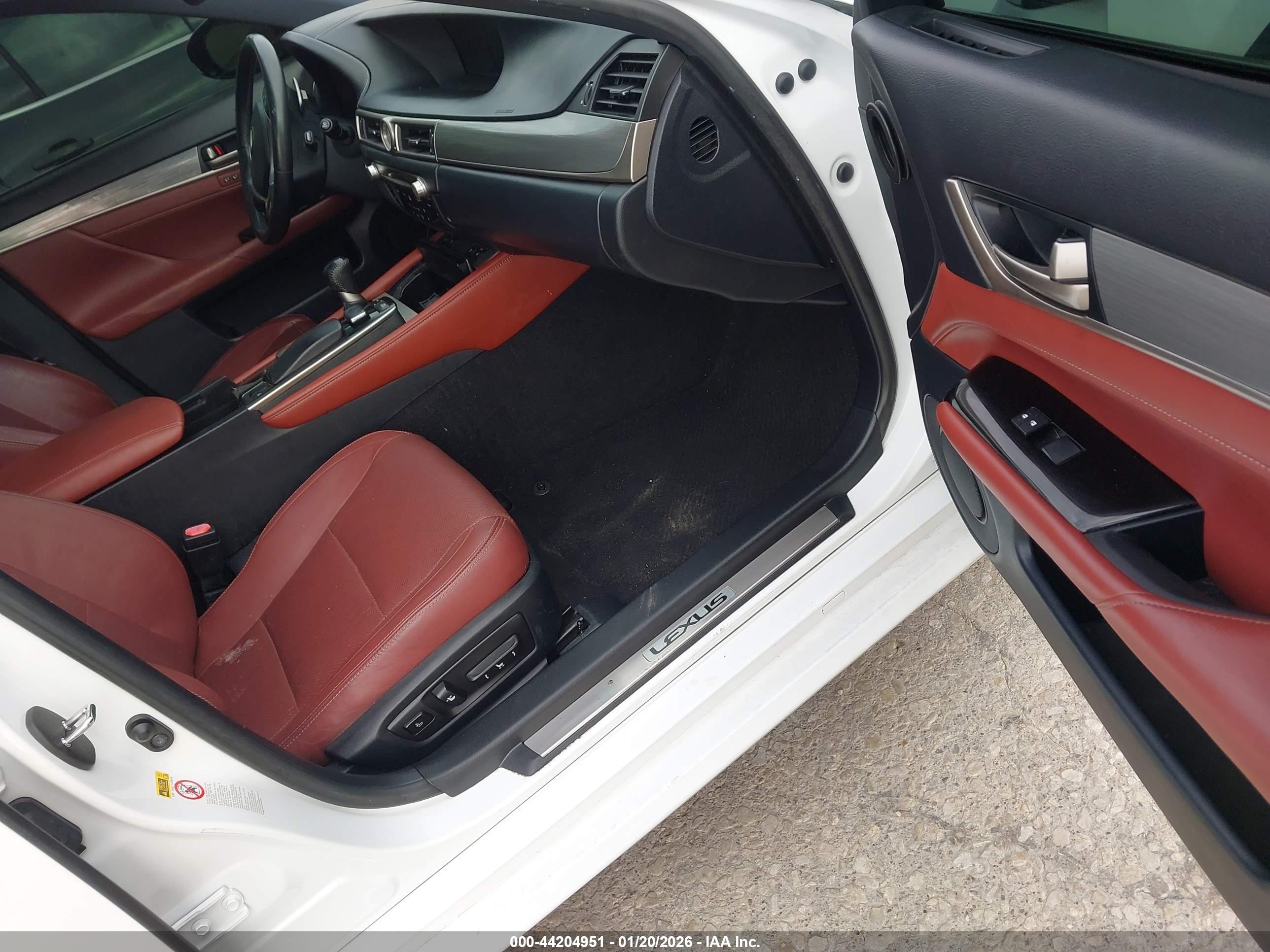 LEXUS GS image 5