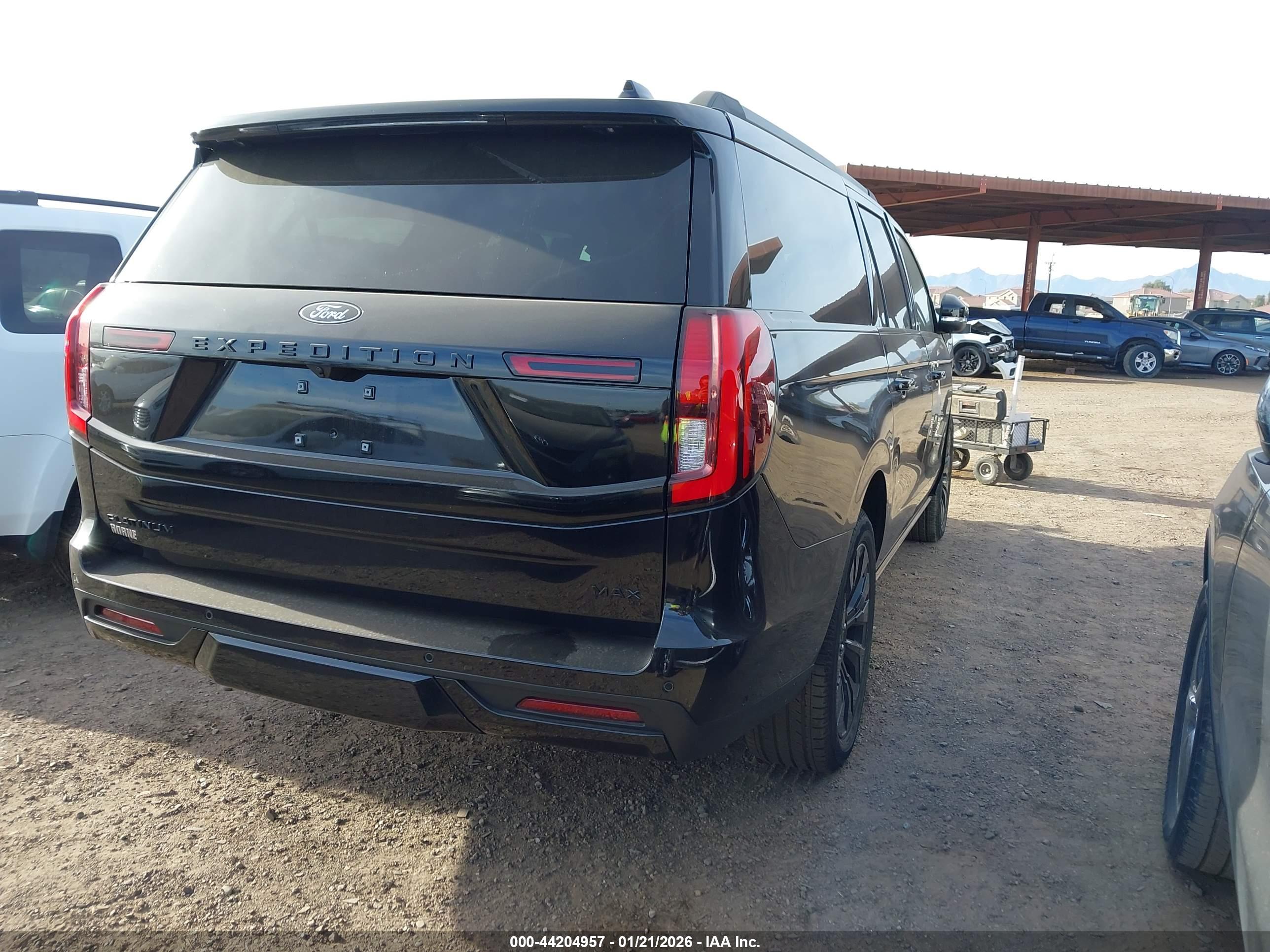 FORD EXPEDITION image 4