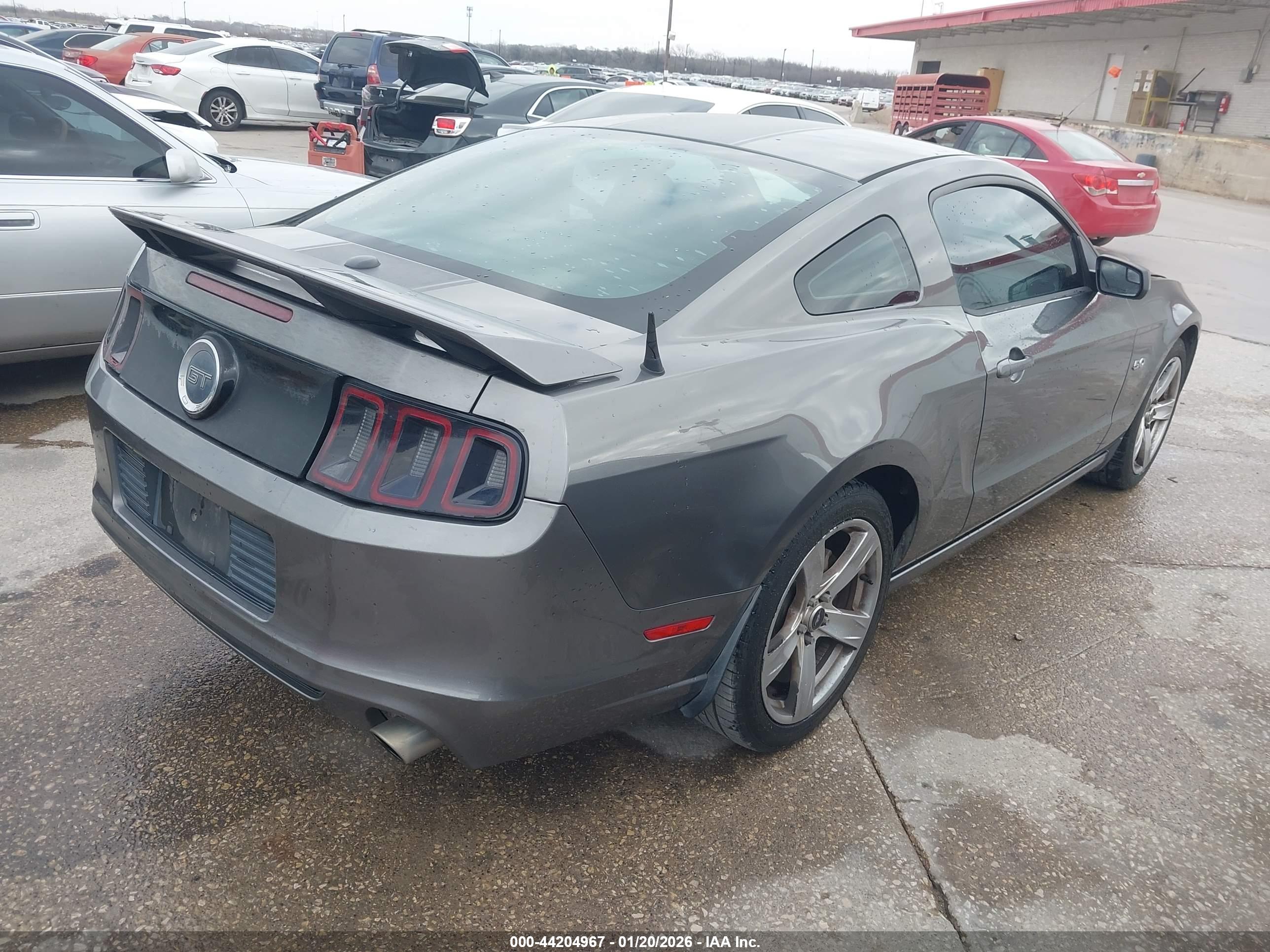 FORD MUSTANG image 4