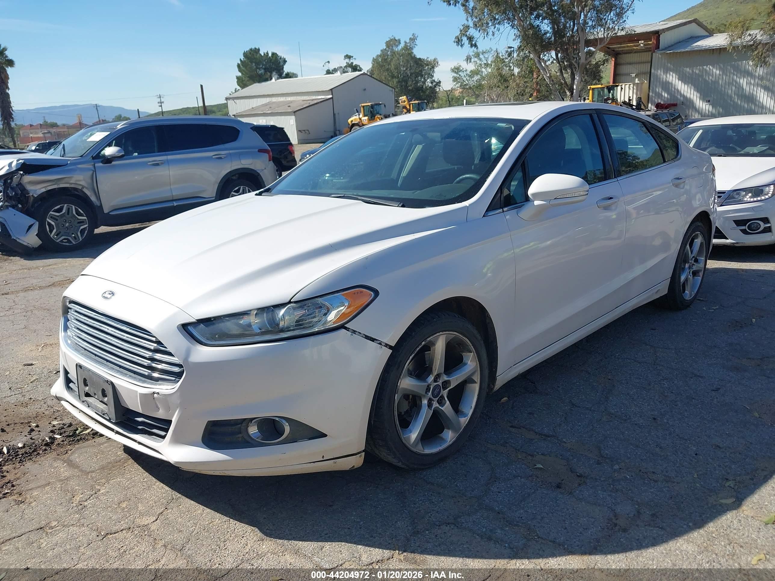 FORD FUSION image 2