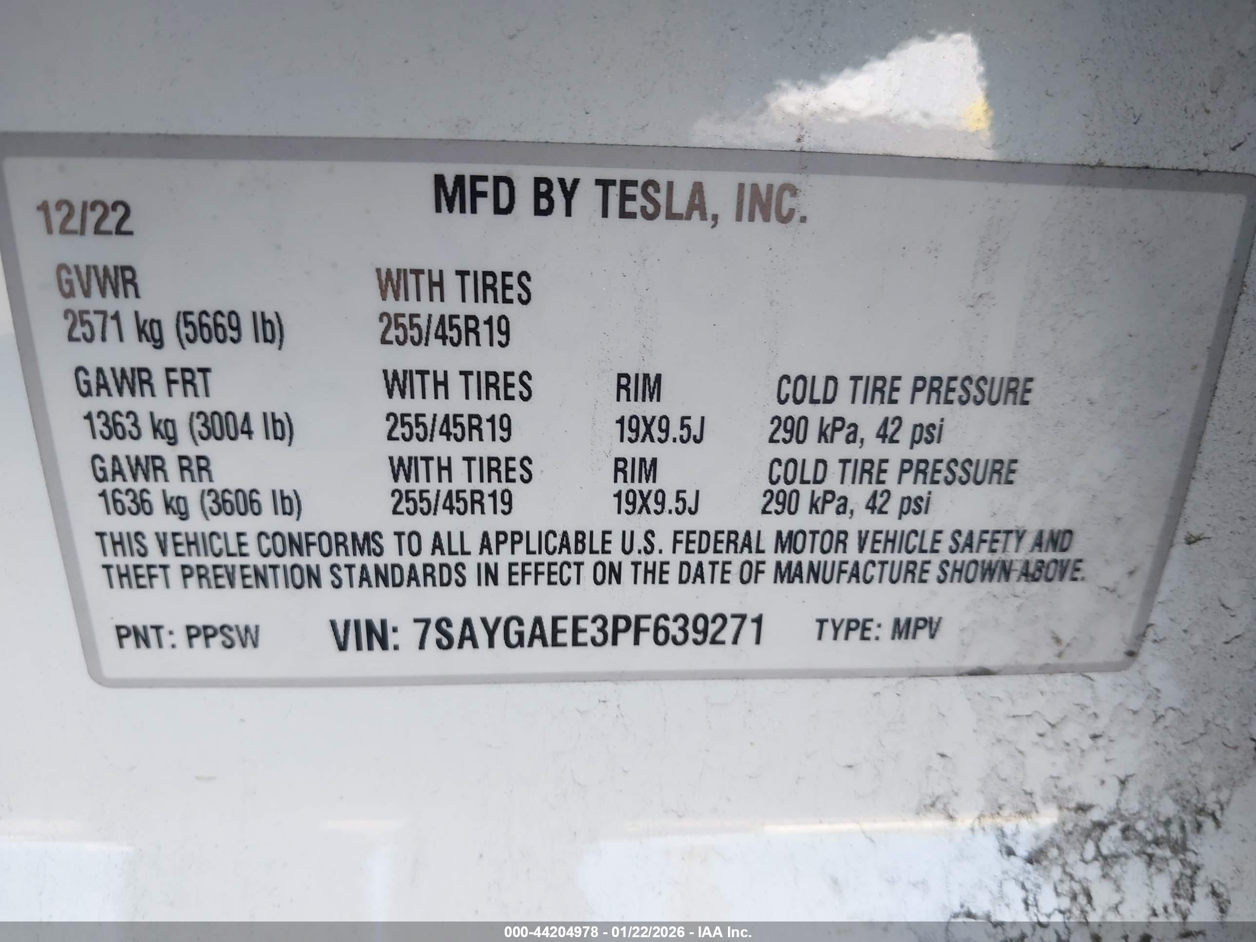 TESLA MODEL image 9
