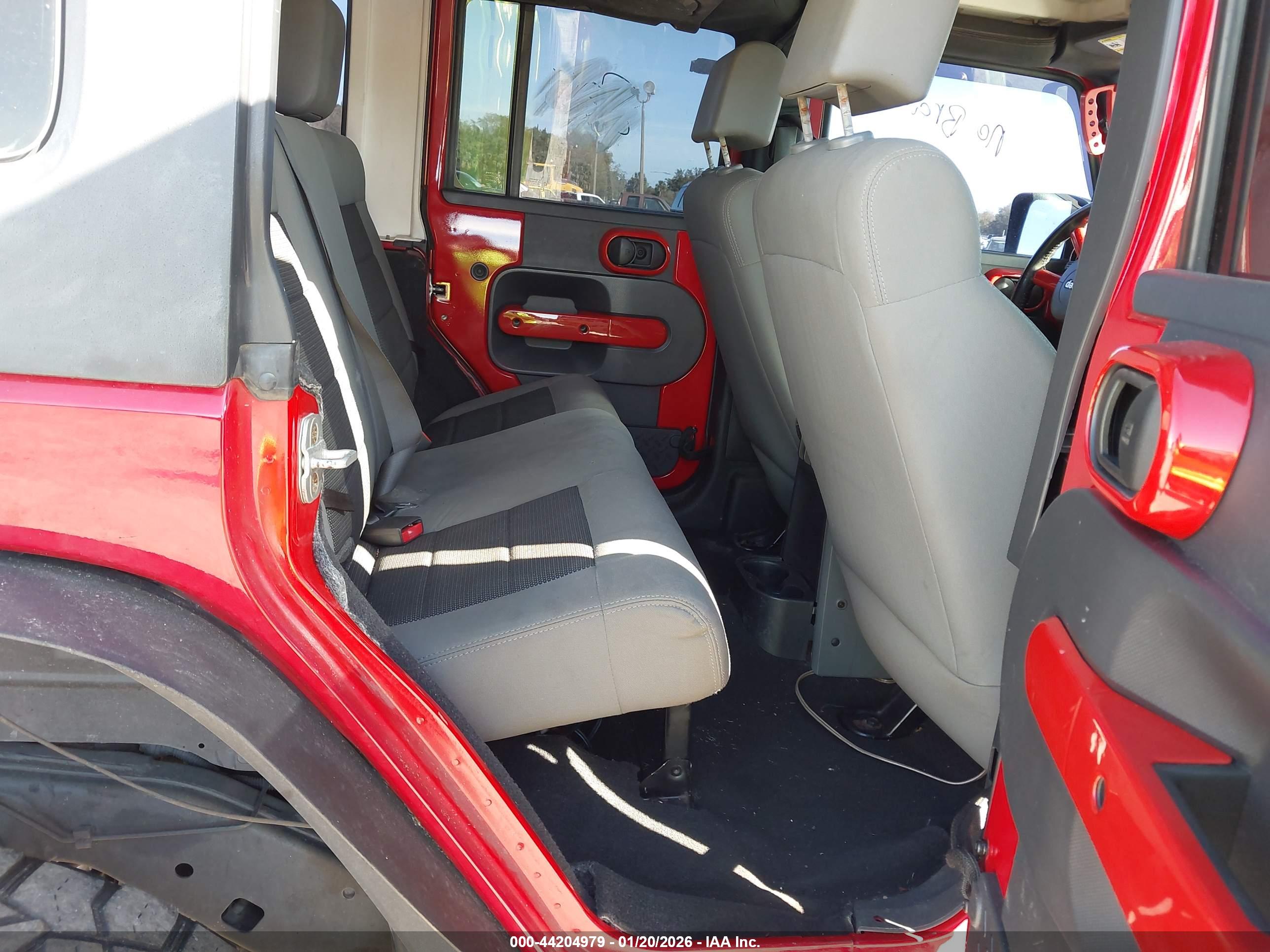 JEEP WRANGLER image 8