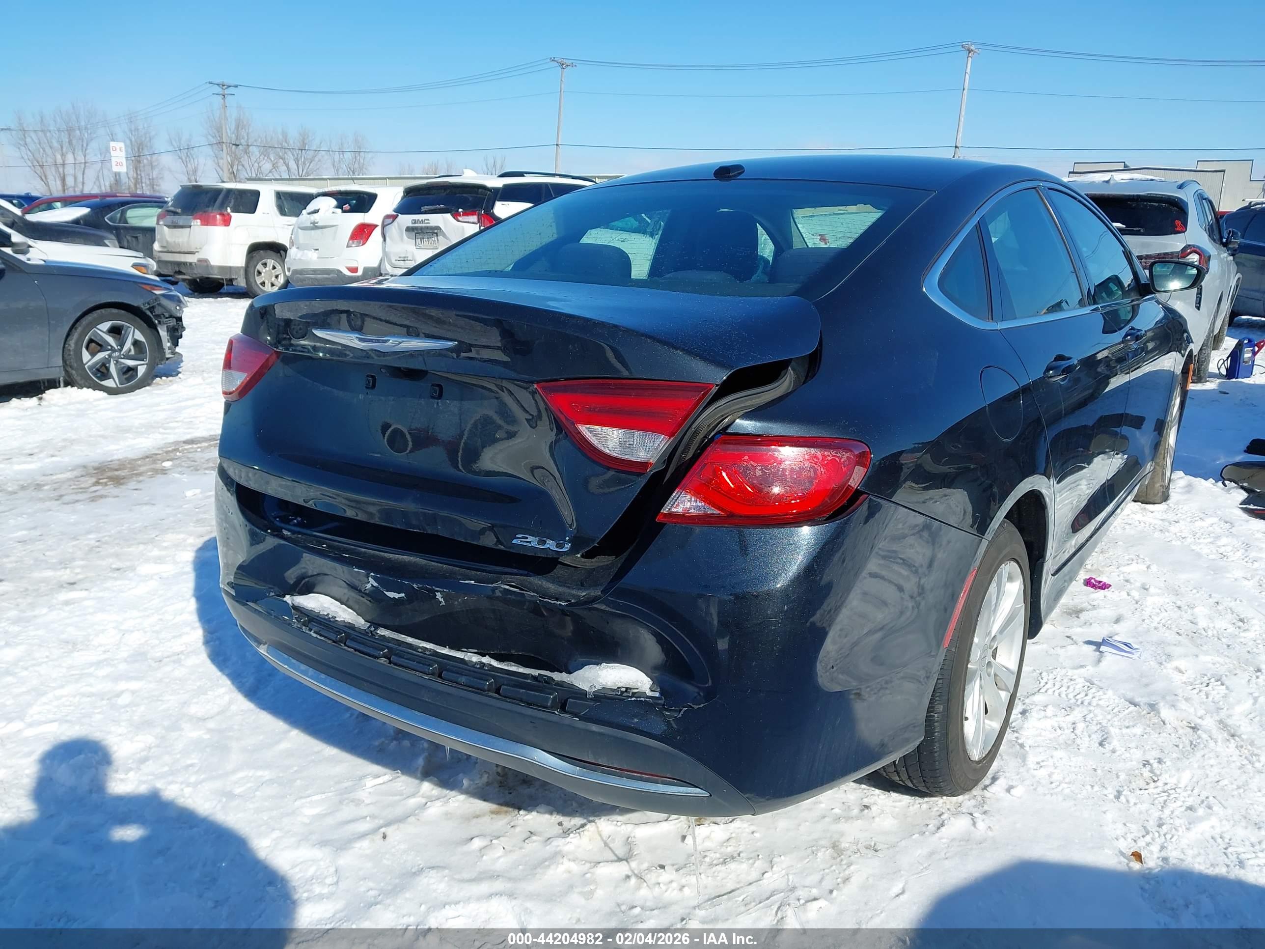 CHRYSLER 200 image 6