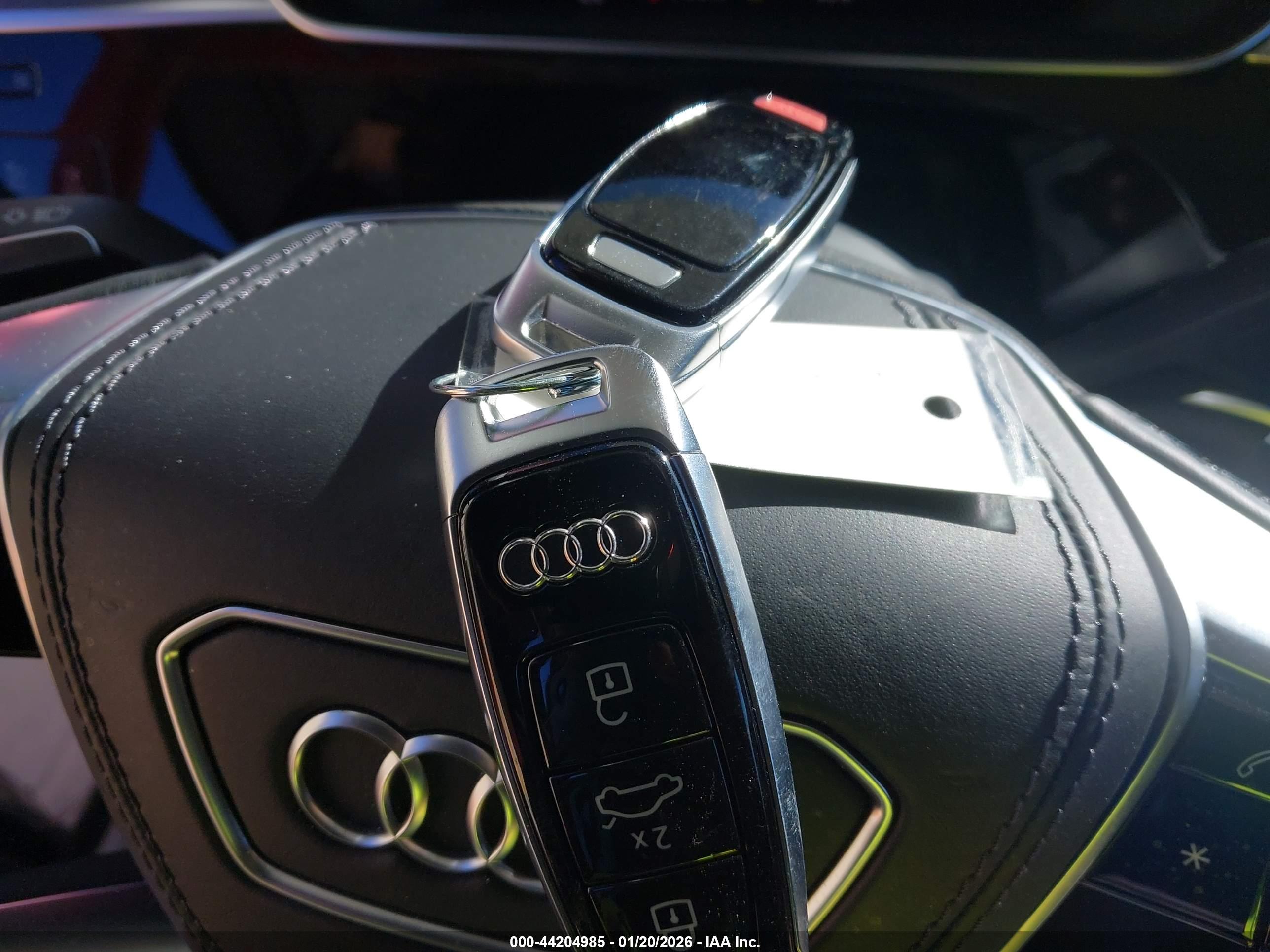 AUDI A8 image 11