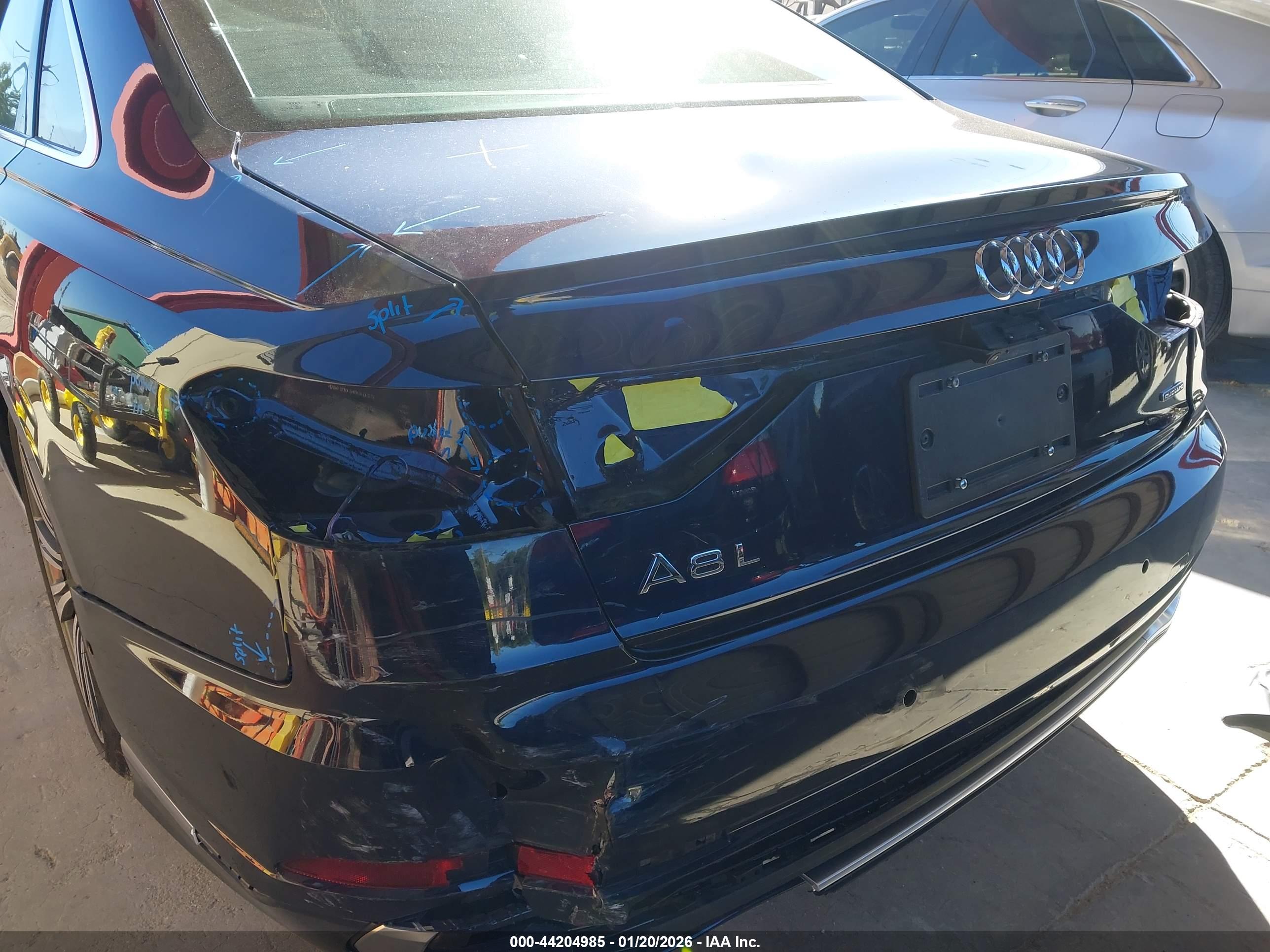 AUDI A8 image 6