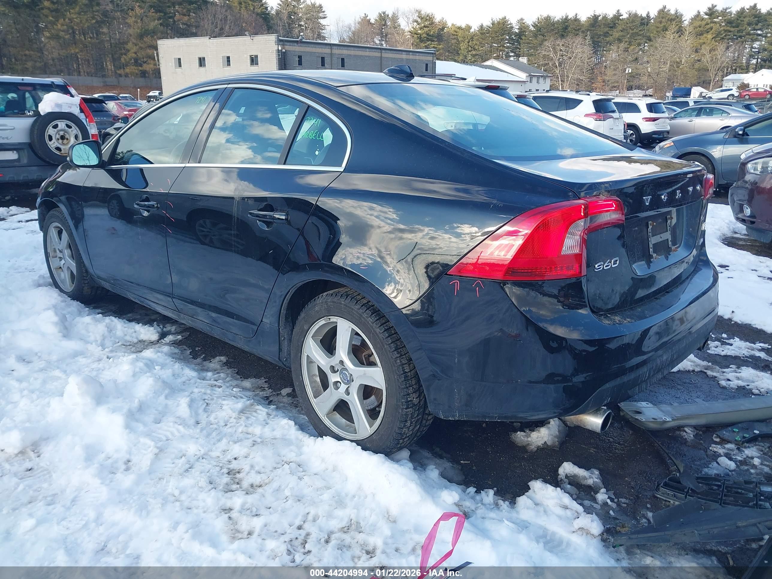VOLVO S60 image 3