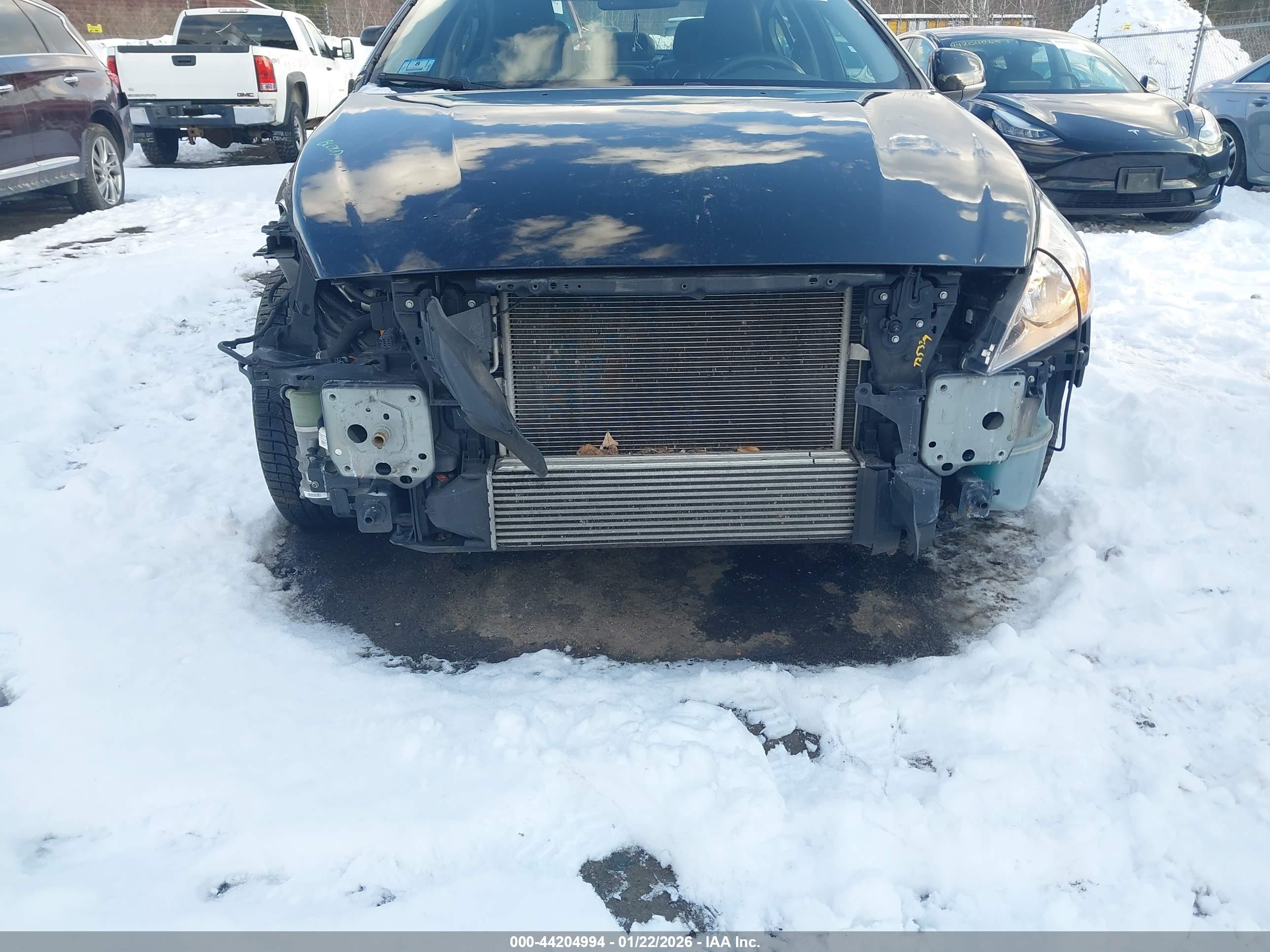 VOLVO S60 image 6