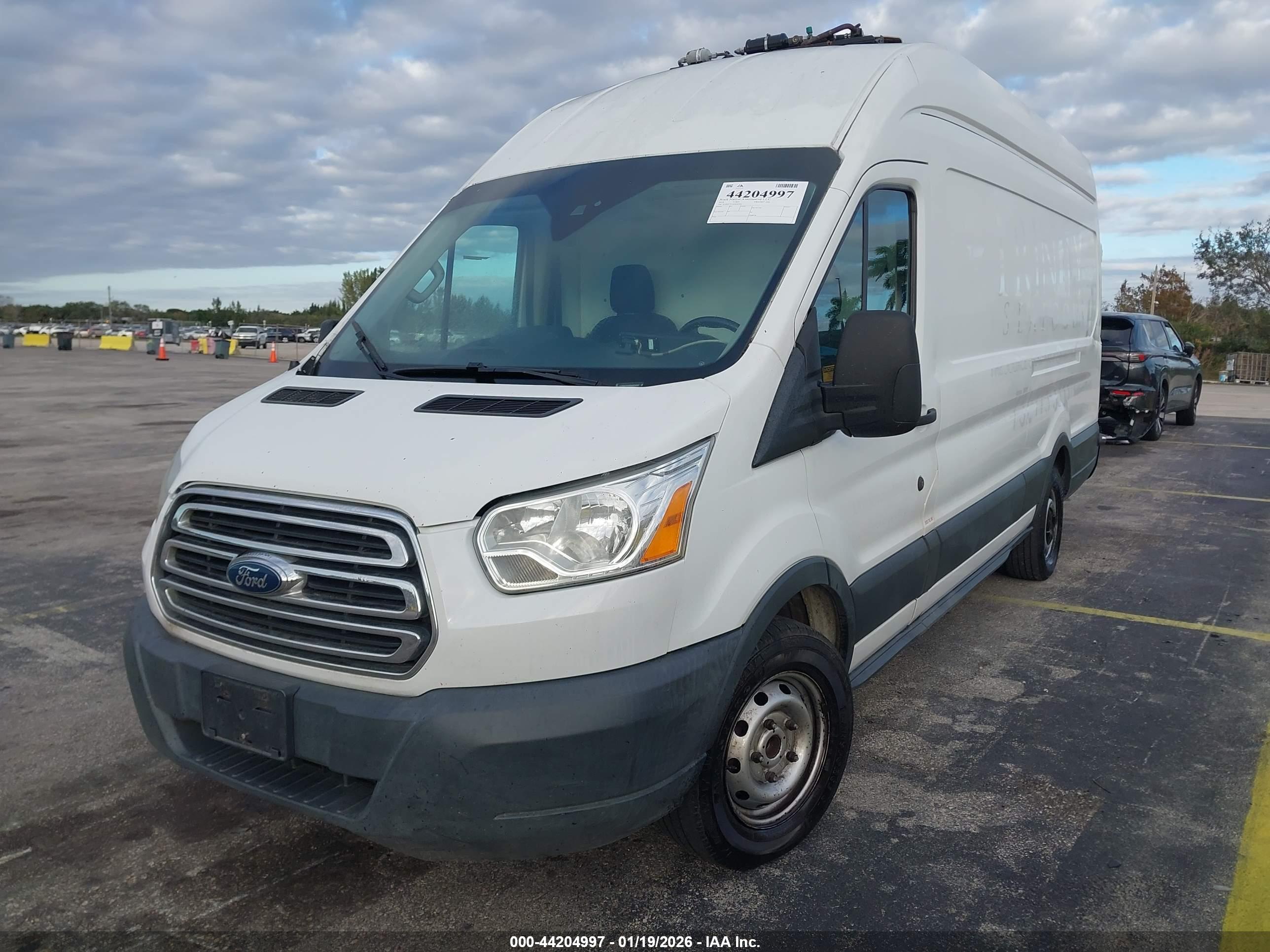 FORD TRANSIT-350 image 2