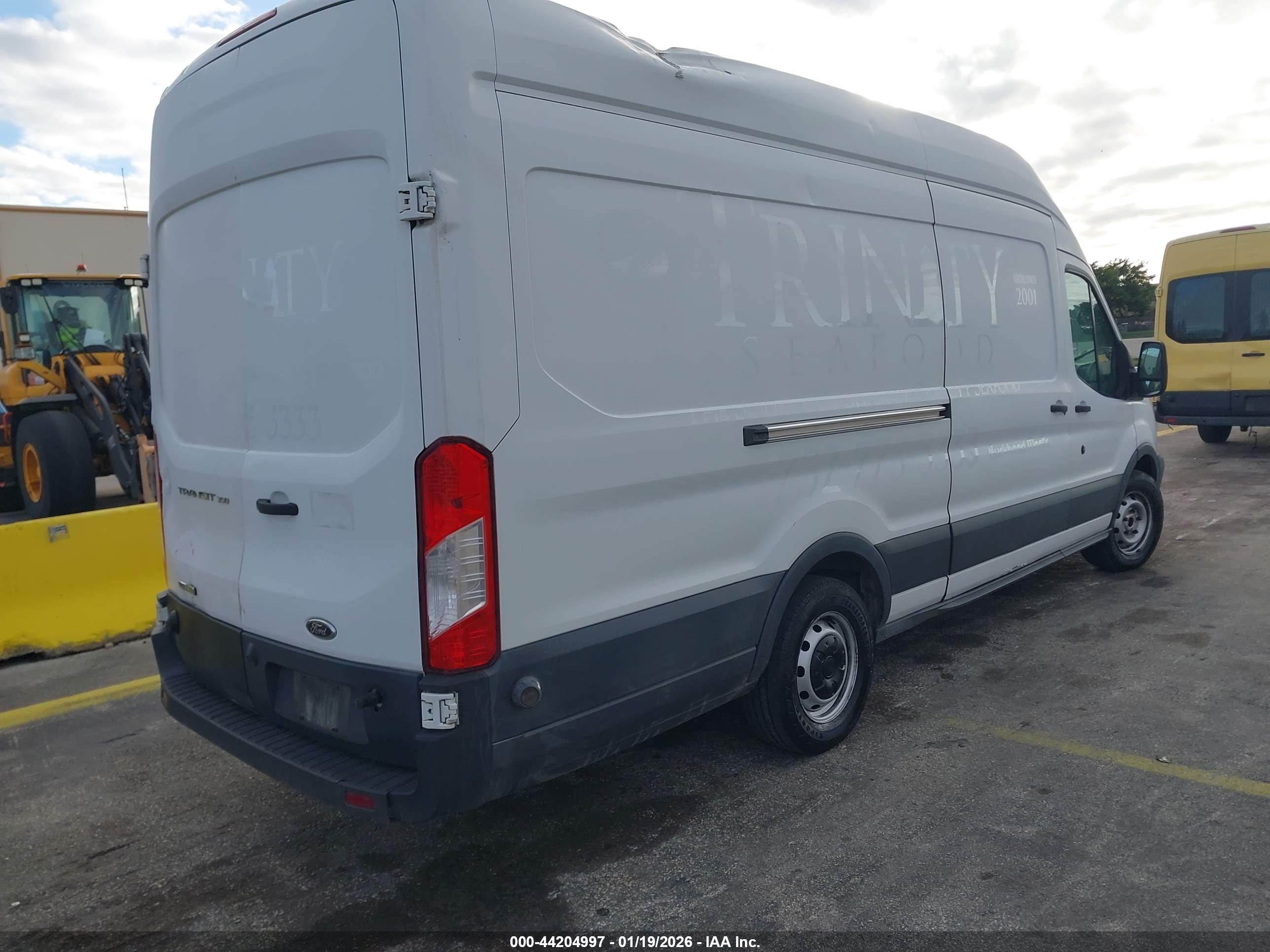 FORD TRANSIT-350 image 4