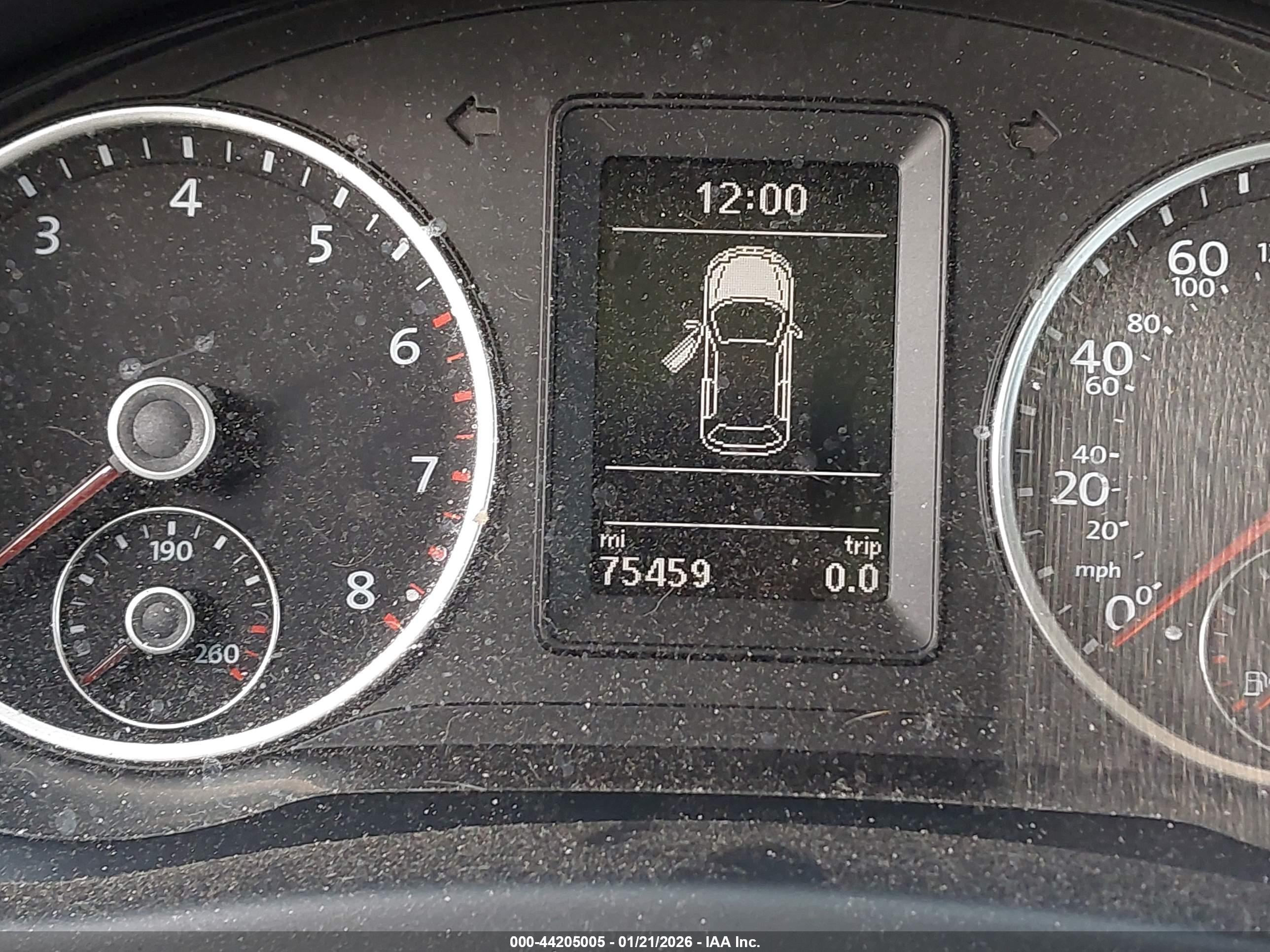 VOLKSWAGEN TIGUAN image 7