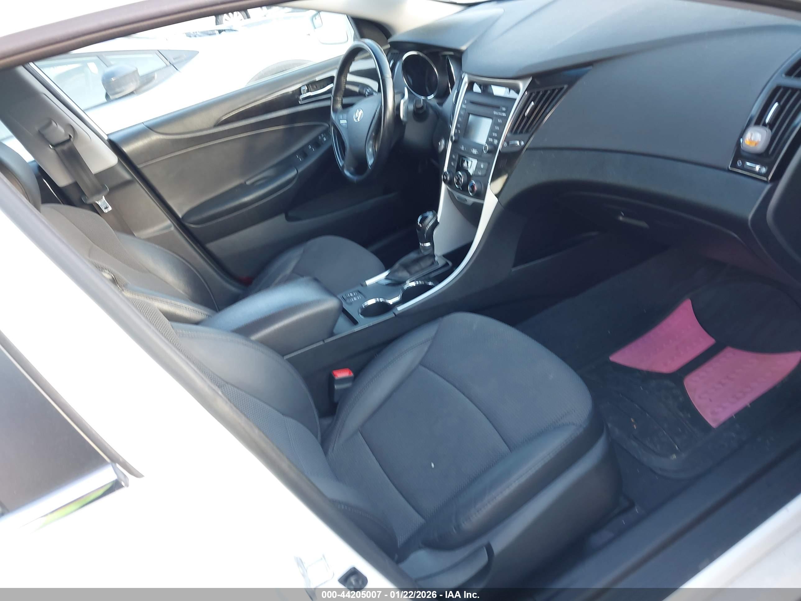 HYUNDAI SONATA image 5
